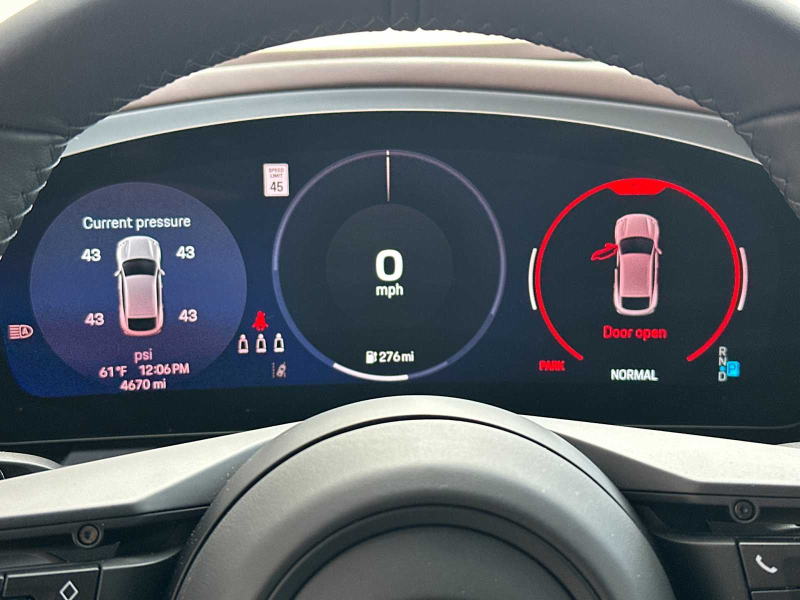 Thumbnail: 2025 Porsche Macan - 26