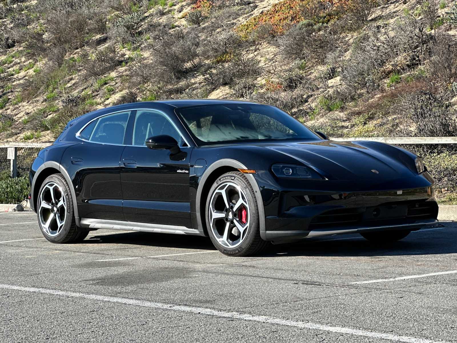 Thumbnail: 2025 Porsche Taycan - 10