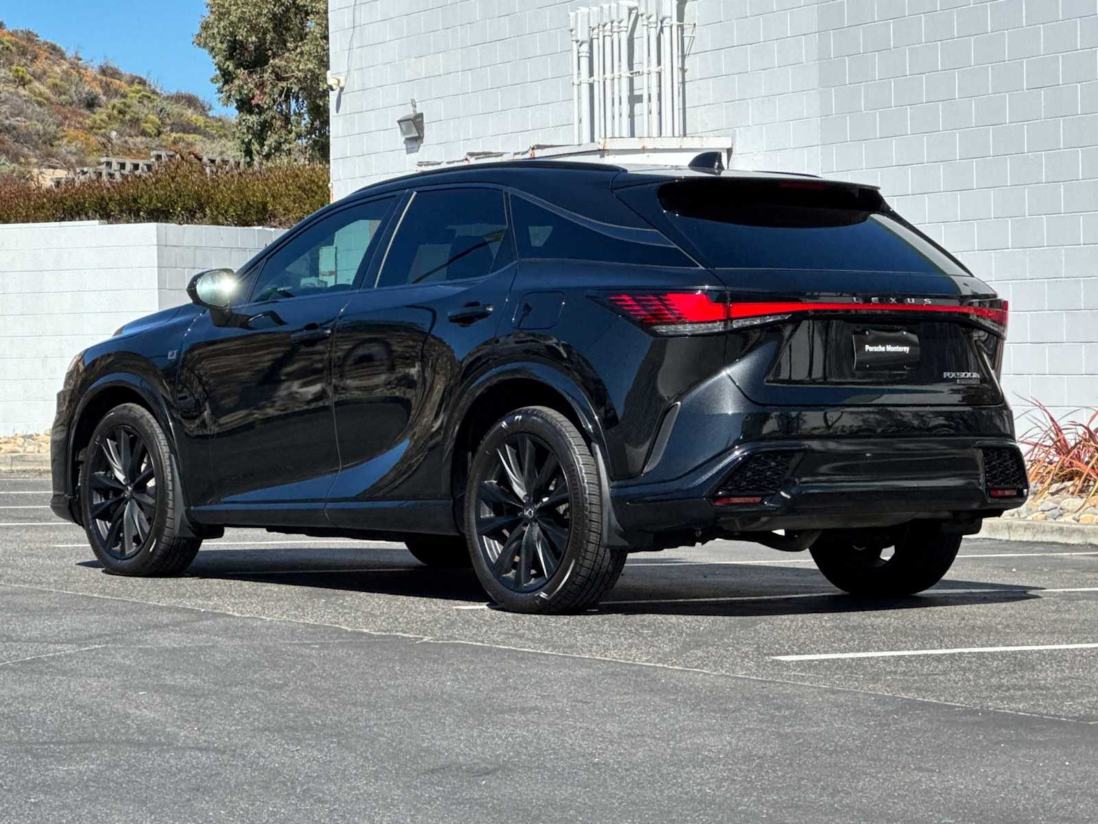 2023 Lexus RX 500h F SPORT Performance photo 3