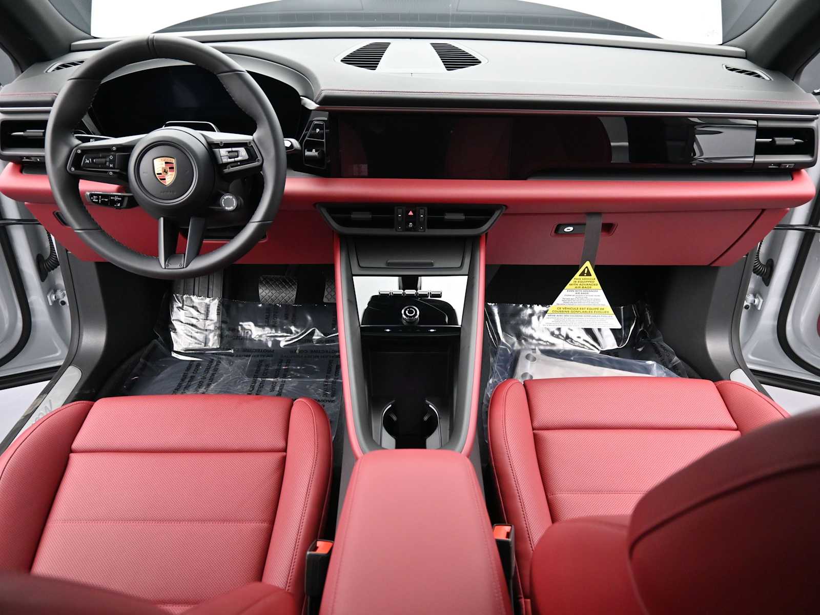 Thumbnail: 2026 Porsche Macan - 8