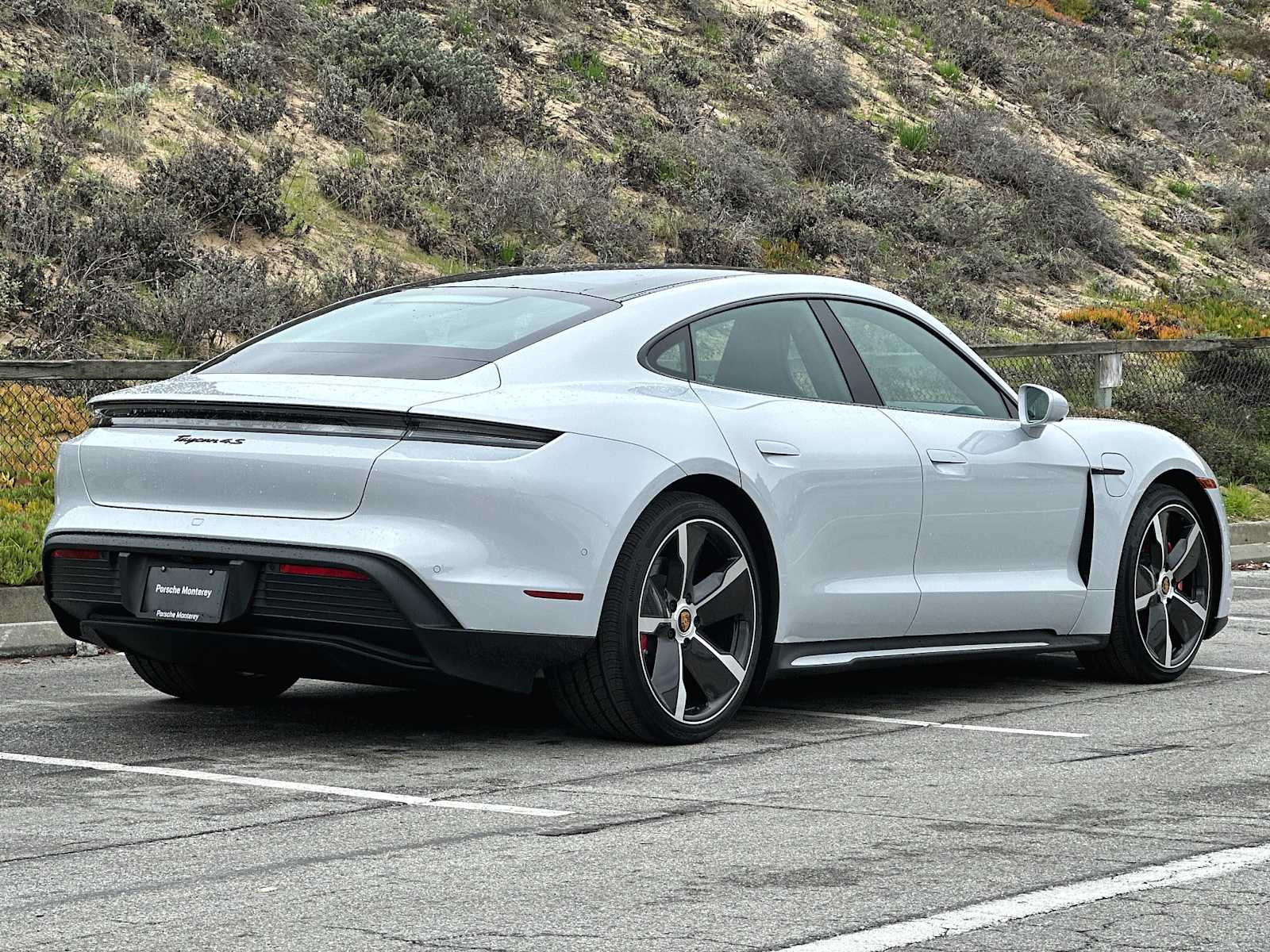 Thumbnail: 2024 Porsche Taycan - 7