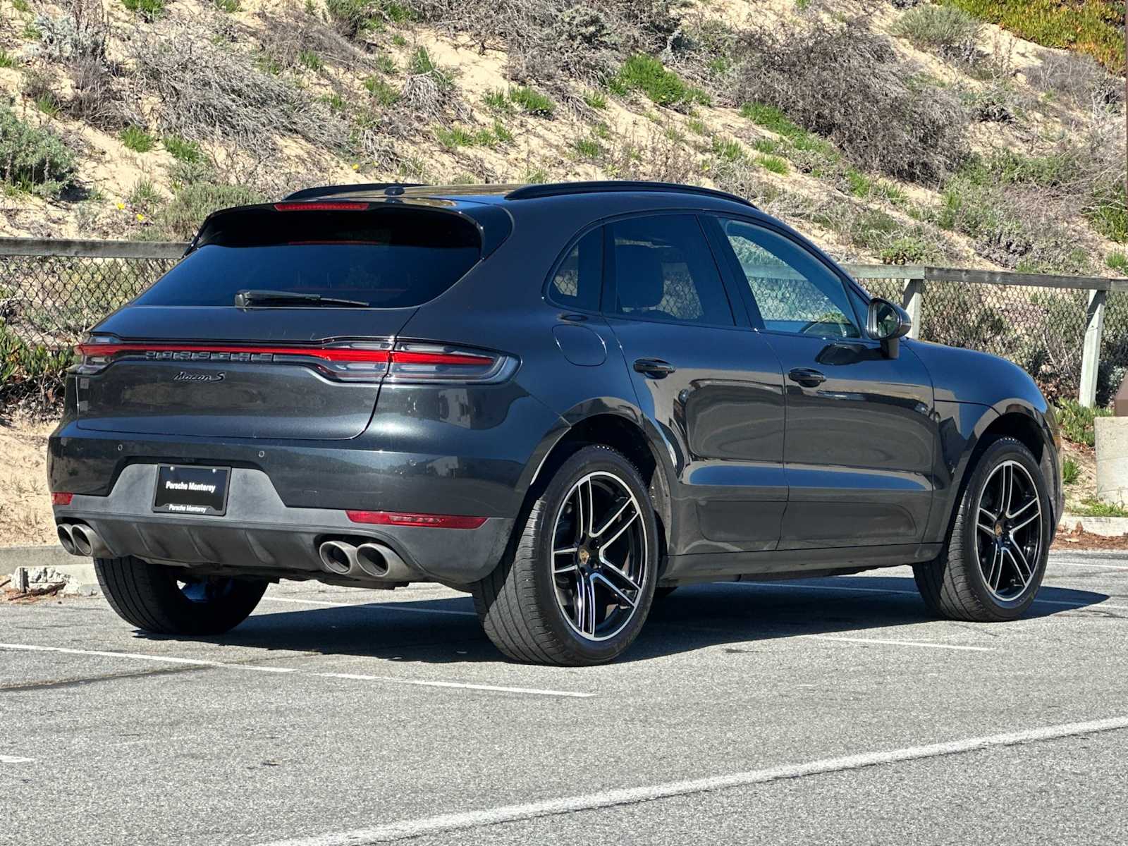 Thumbnail: 2021 Porsche Macan - 7