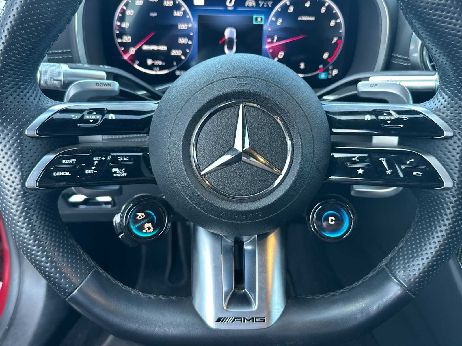 Thumbnail: 2022 Mercedes-Benz SL-Class - 25