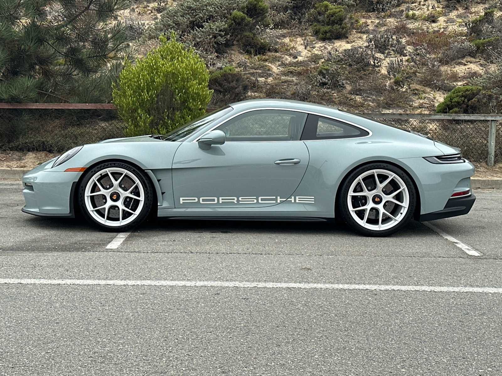 2024 Porsche 911 GT3 RS photo 2