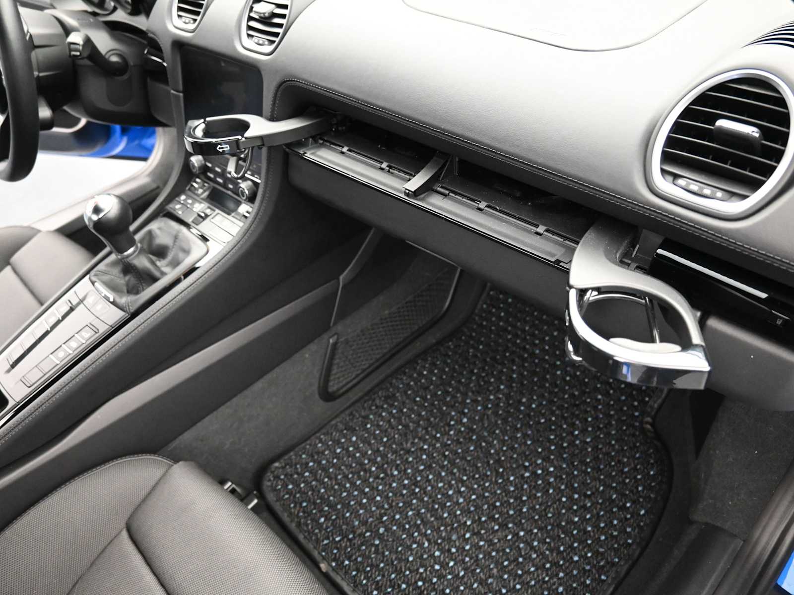 Thumbnail: 2022 Porsche 718 Cayman - 27