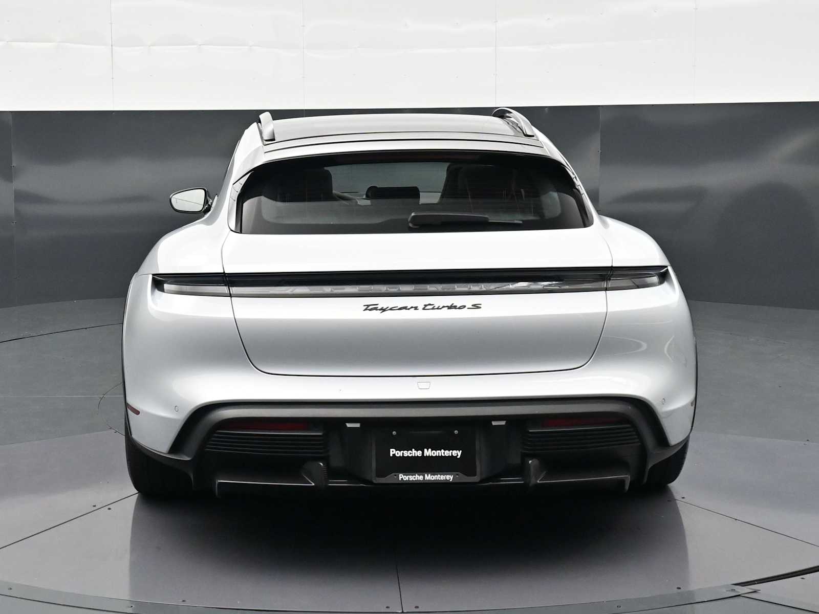 Thumbnail: 2023 Porsche Taycan - 28