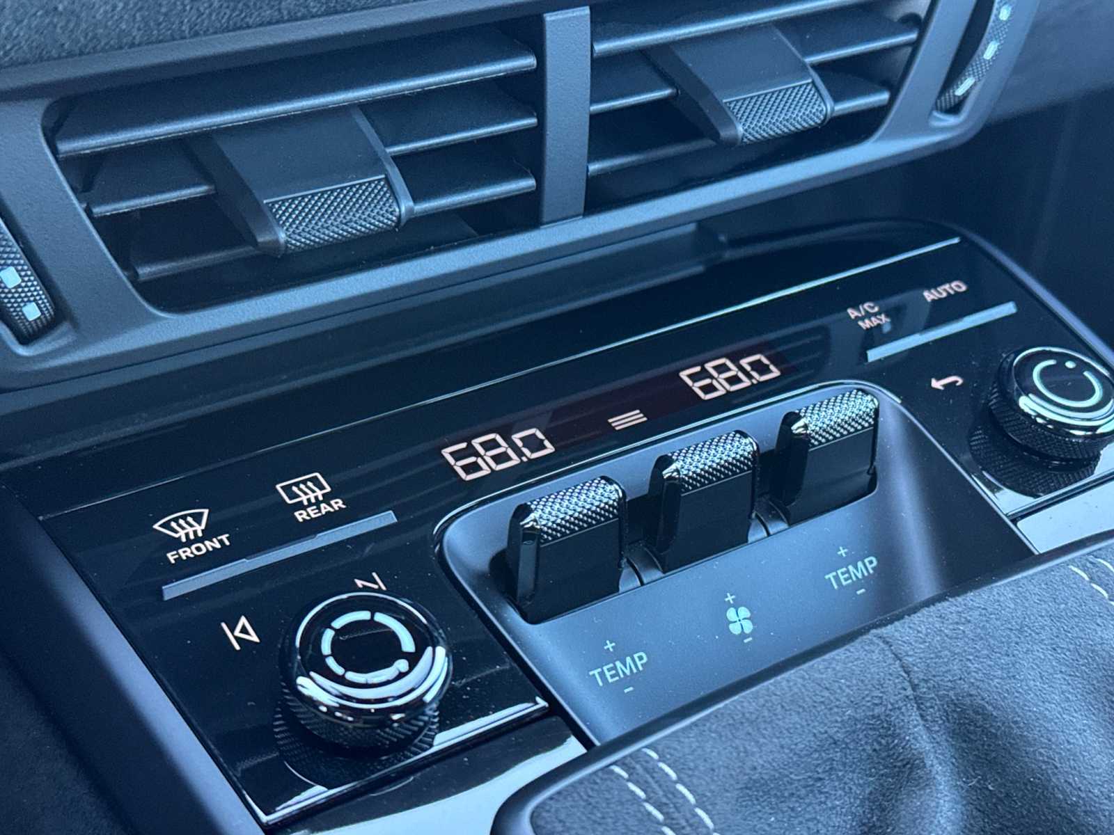 Thumbnail: 2026 Porsche 911 - 20