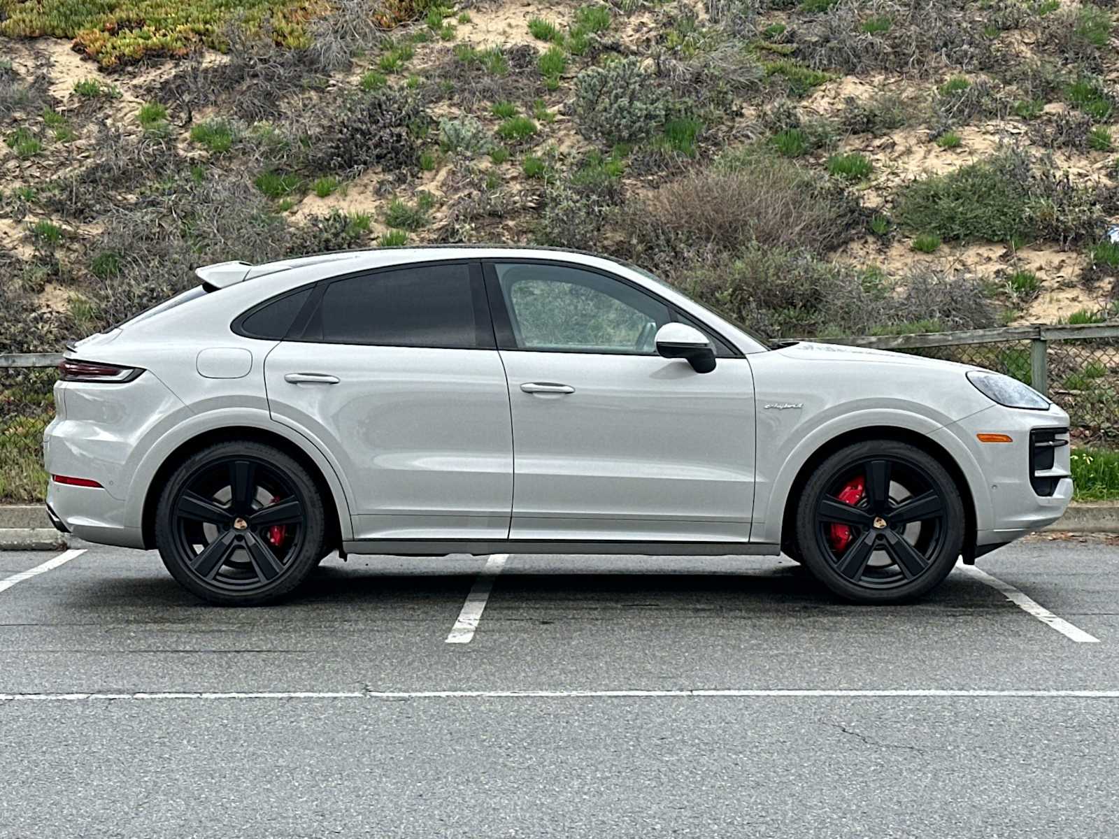 Thumbnail: 2025 Porsche  - 9