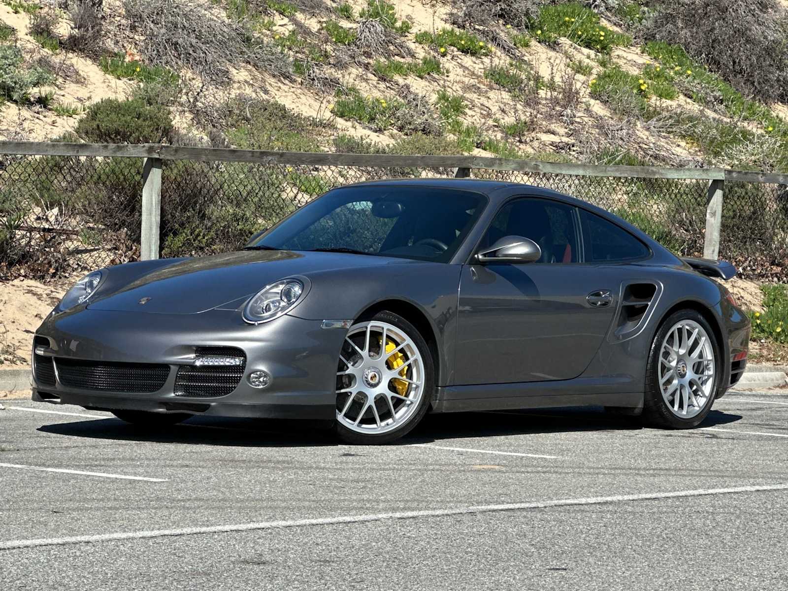 Thumbnail: 2013 Porsche 911 - 1