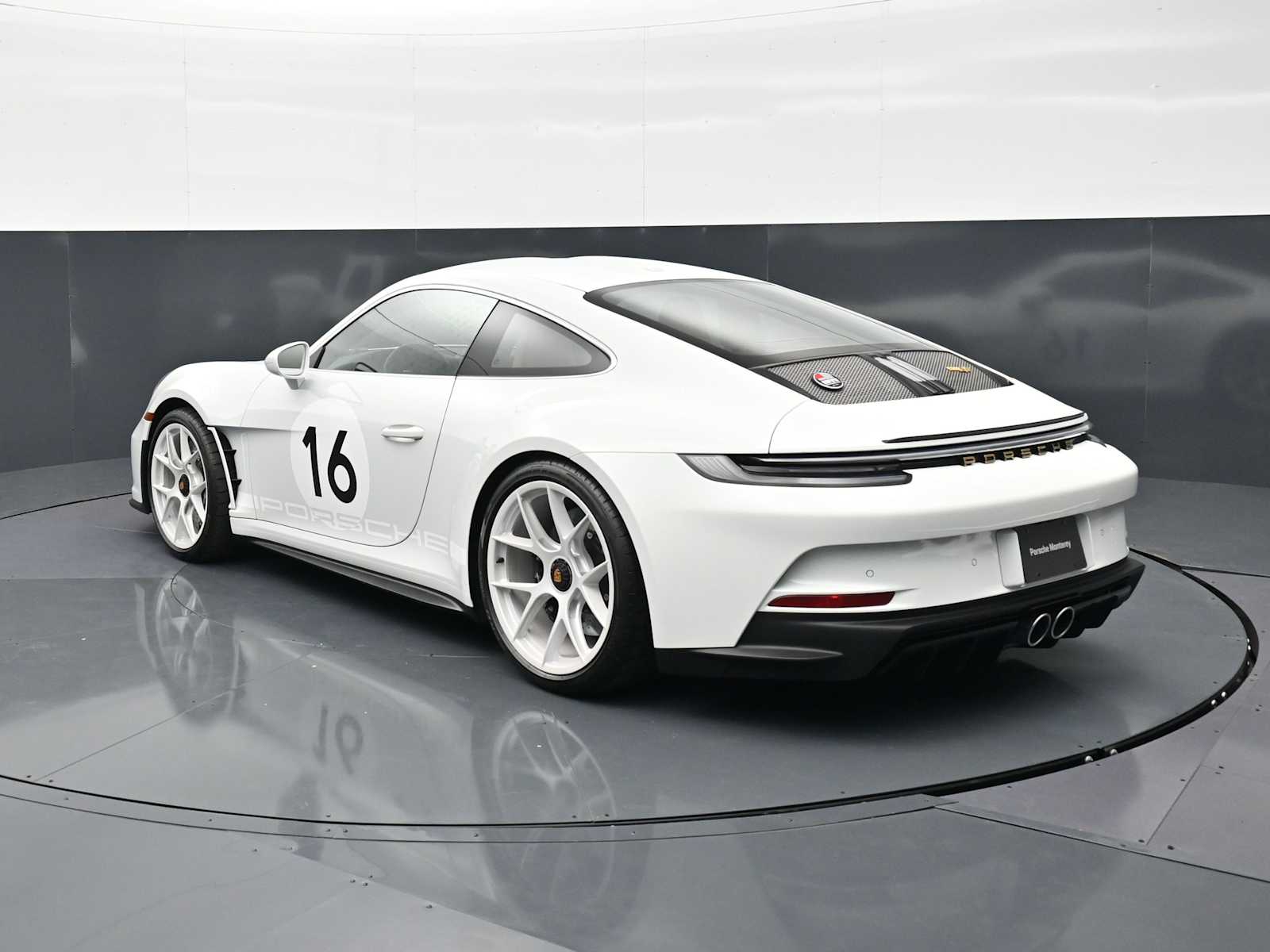 Thumbnail: 2024 Porsche 911 - 3