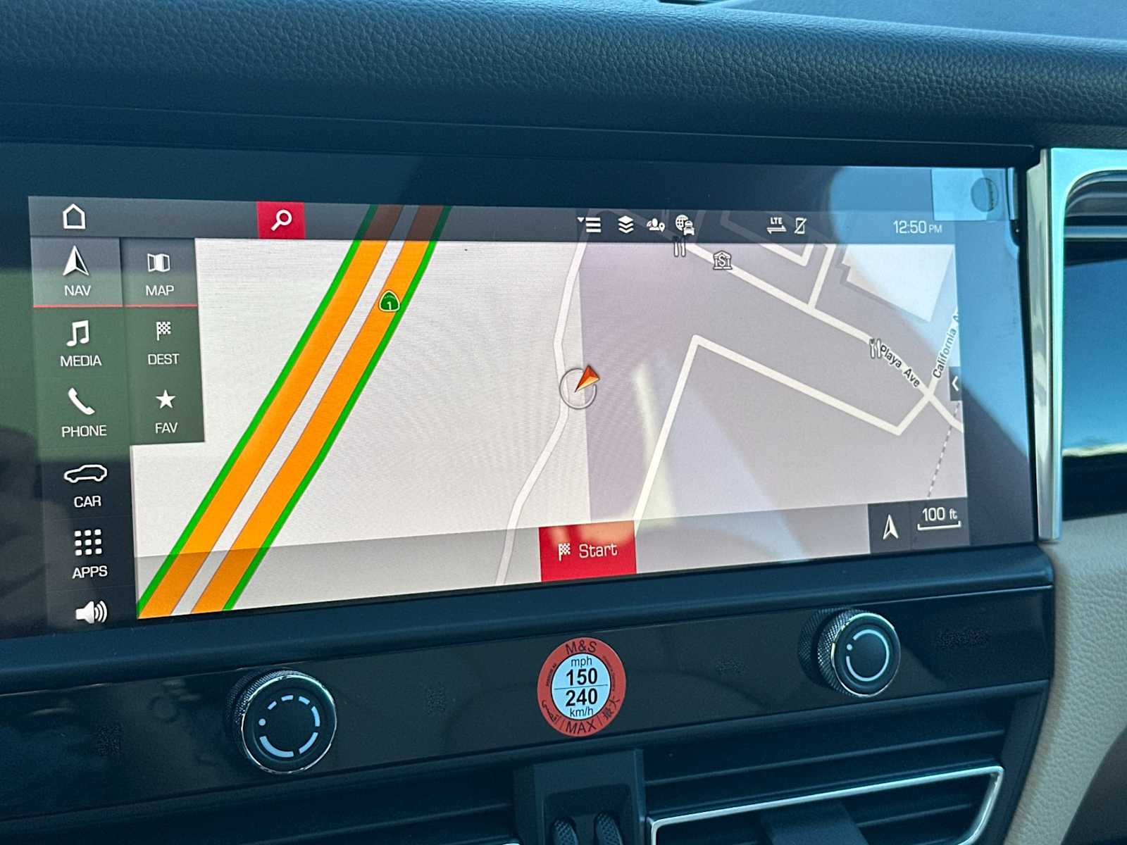 Thumbnail: 2026 Porsche Macan - 20