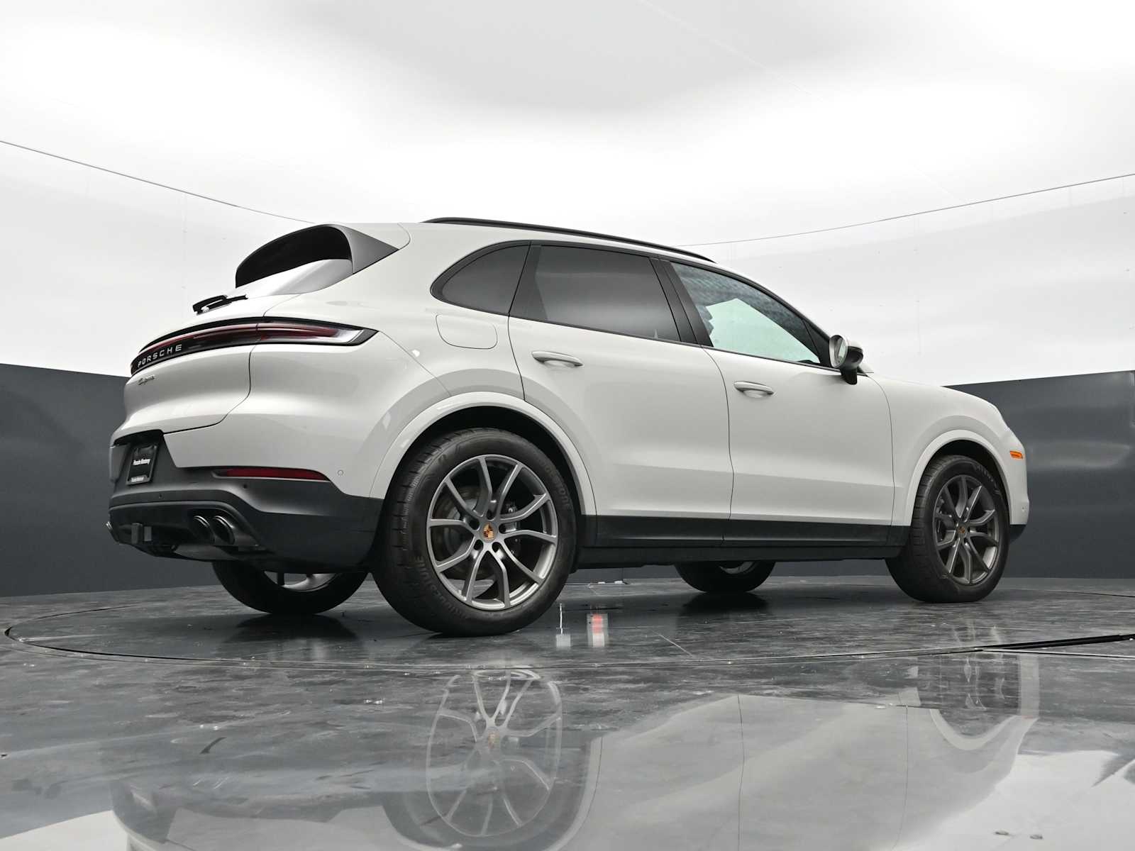 Thumbnail: 2025 Porsche Cayenne - 40