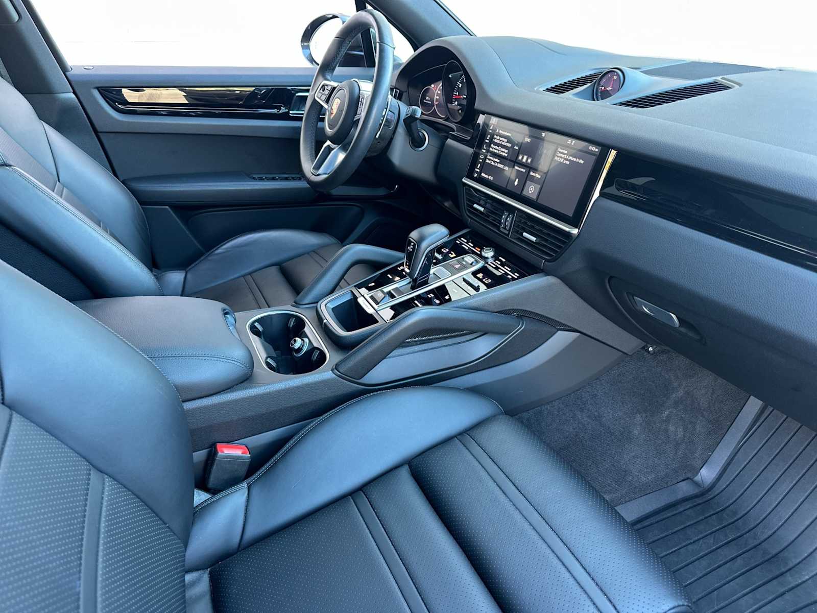 Thumbnail: 2019 Porsche Cayenne - 17