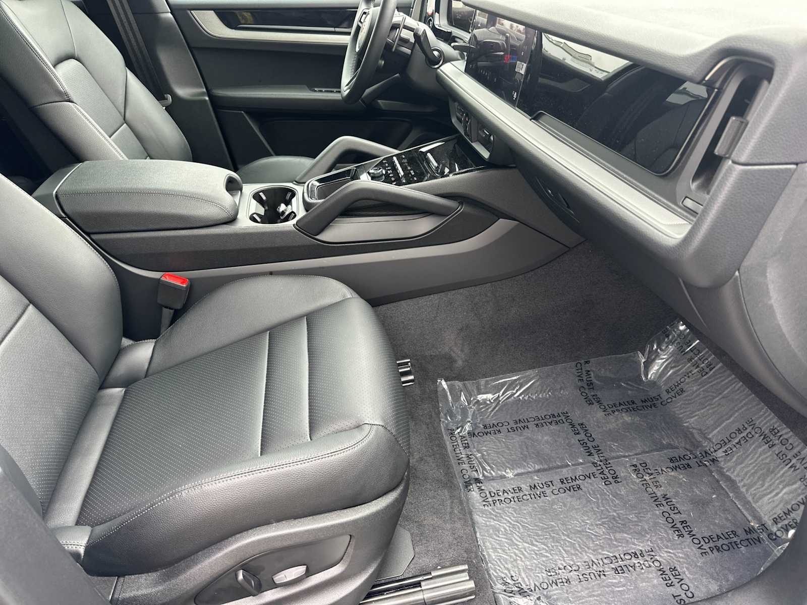 Thumbnail: 2025 Porsche Cayenne - 16