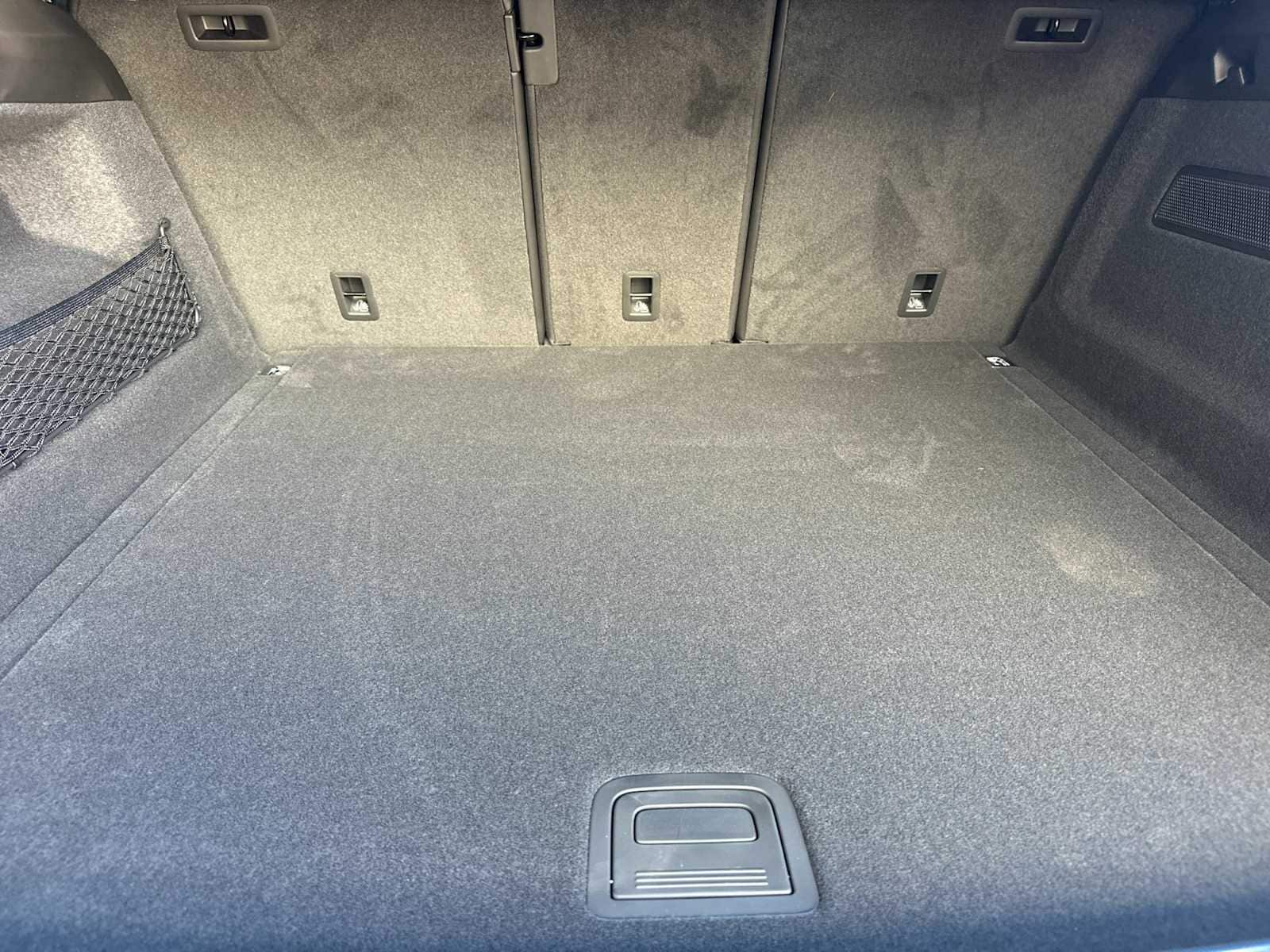 Thumbnail: 2026 Porsche Cayenne - 16