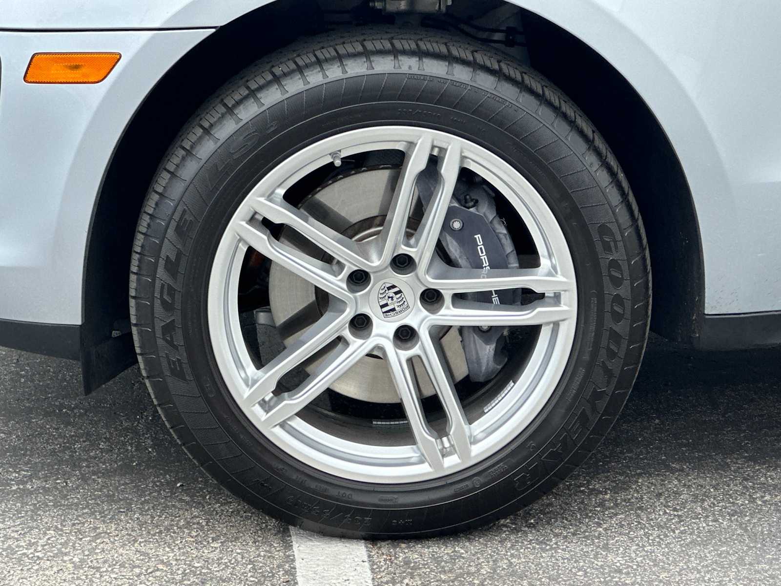 Thumbnail: 2025 Porsche Macan - 24