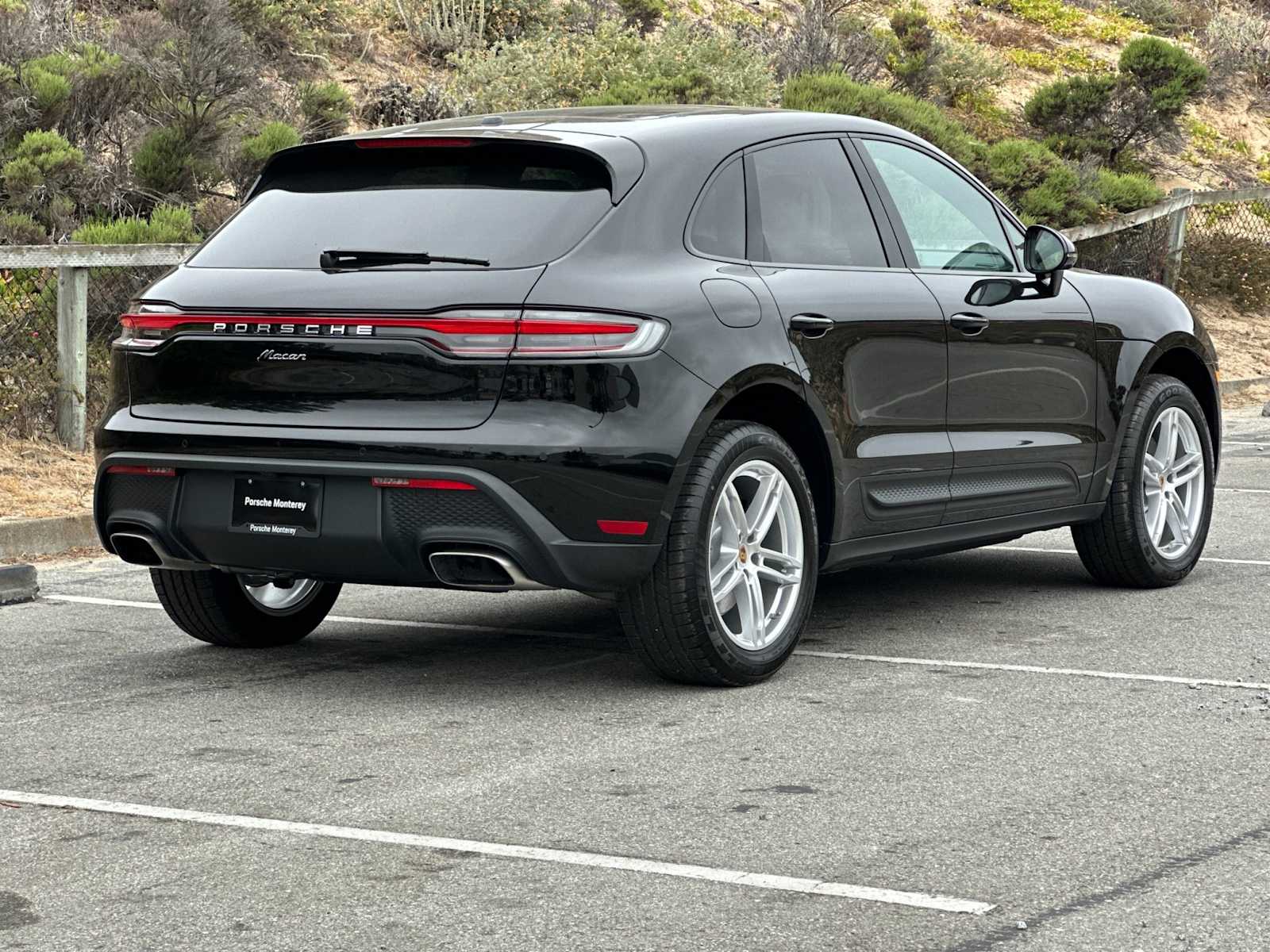 Thumbnail: 2025 Porsche Macan - 7
