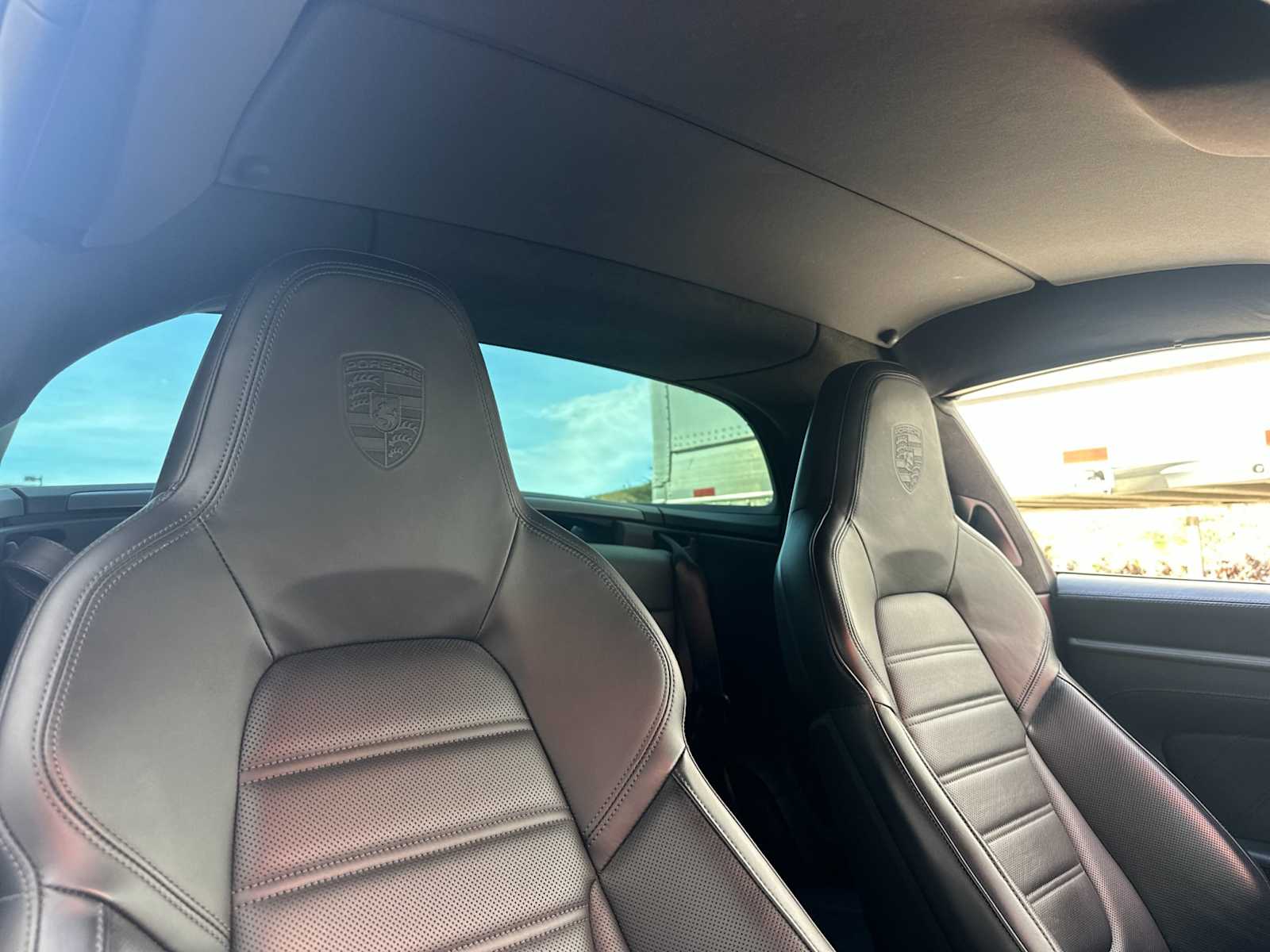 Thumbnail: 2022 Porsche 911 - 18