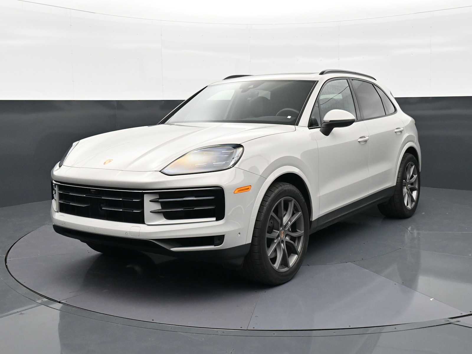 Thumbnail: 2025 Porsche Cayenne - 1