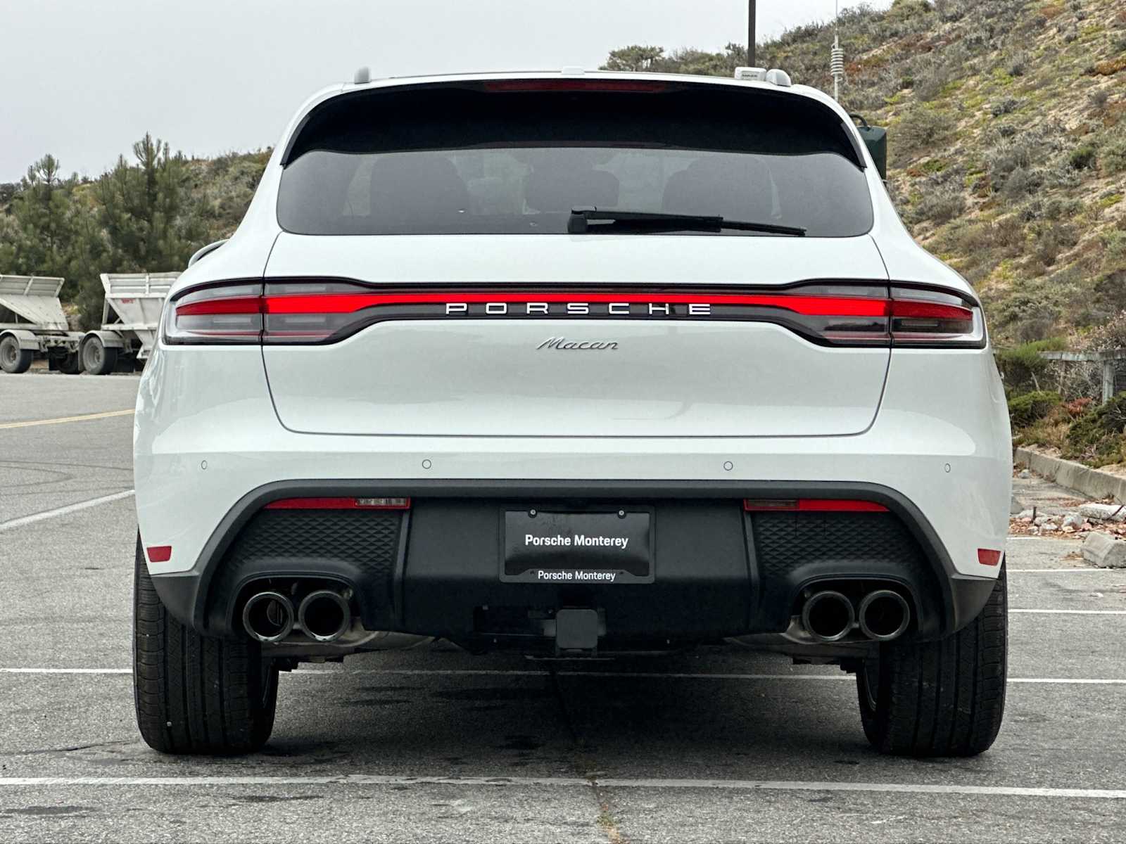 Thumbnail: 2025 Porsche Macan - 8