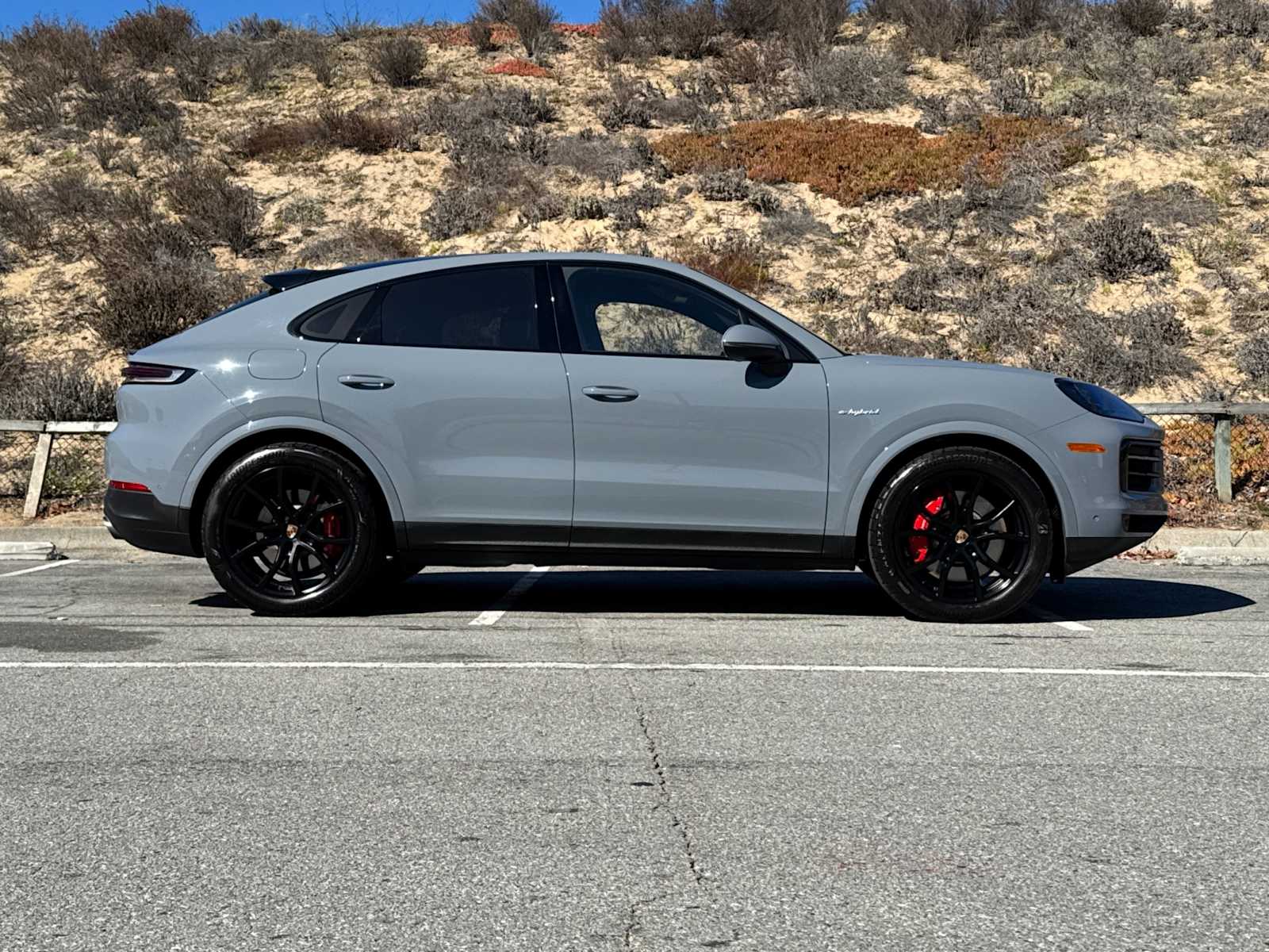 Thumbnail: 2025 Porsche  - 9