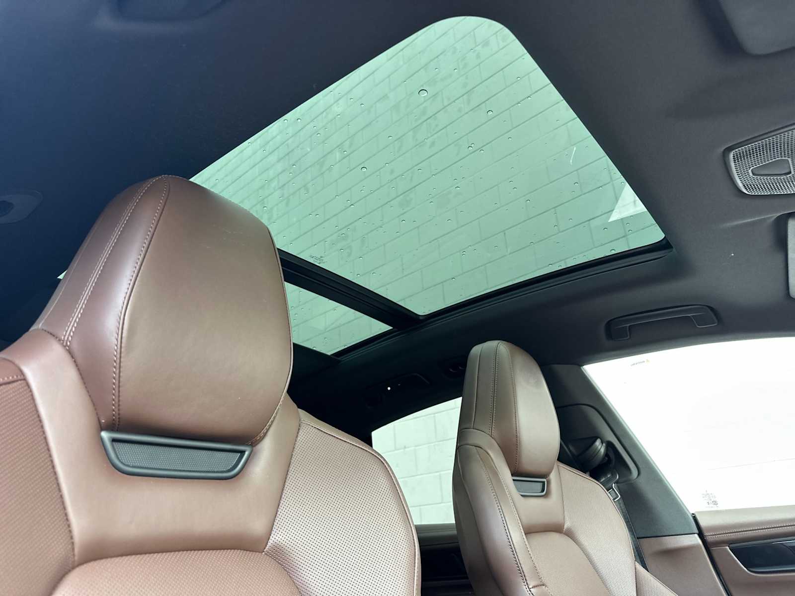 Thumbnail: 2025 Porsche Macan - 18