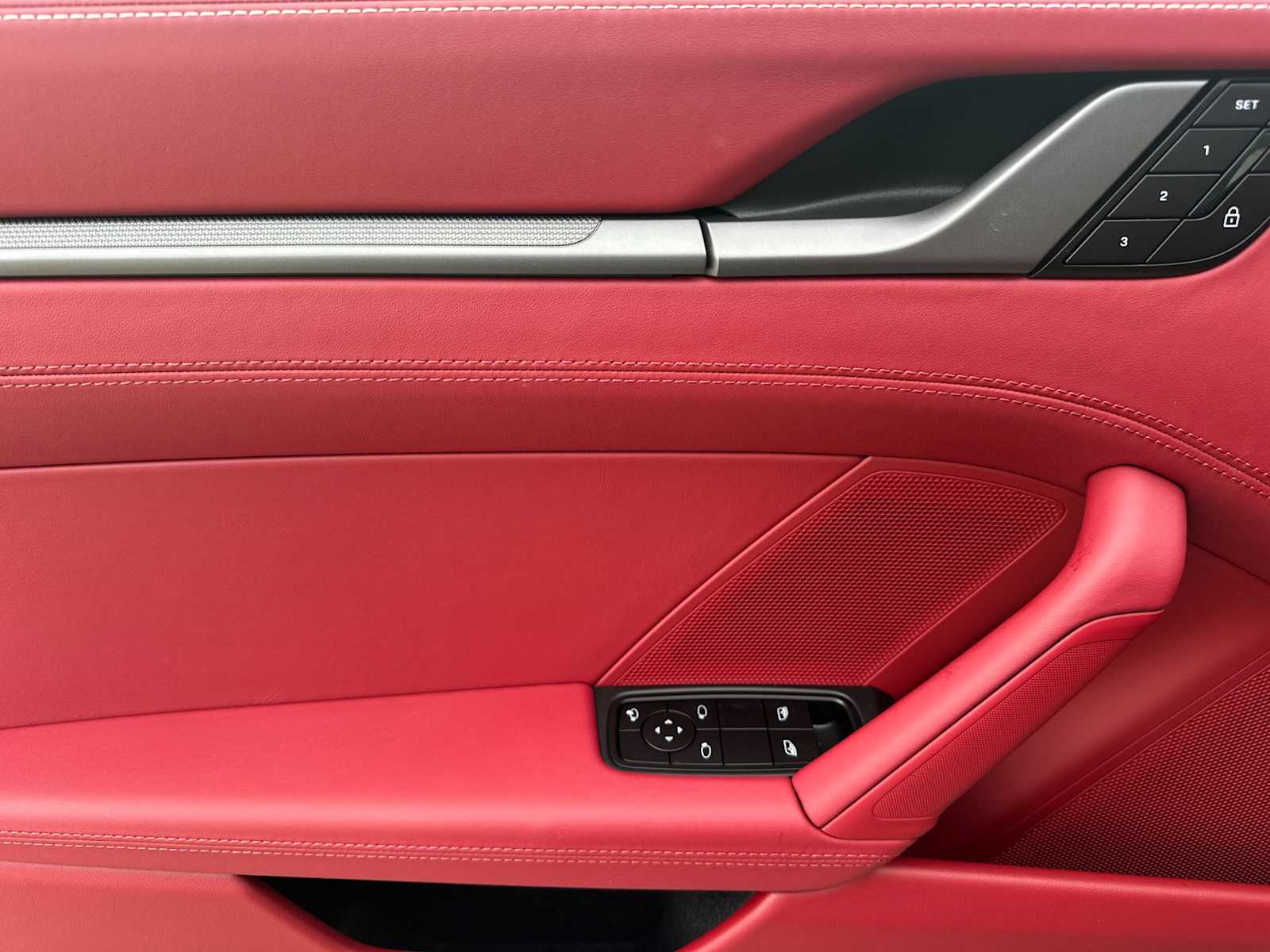 Thumbnail: 2026 Porsche 911 - 12