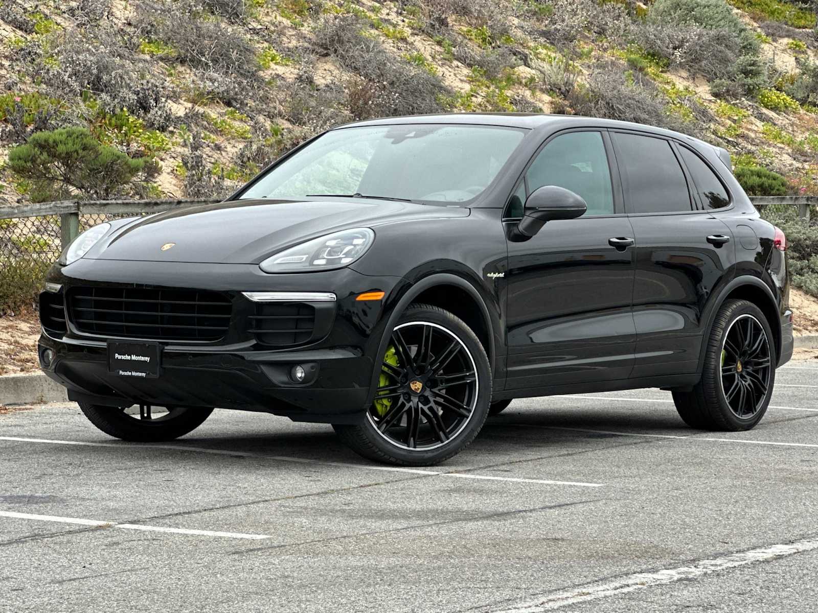2016 Porsche Cayenne S E-Hybrid -
                  Seaside, CA