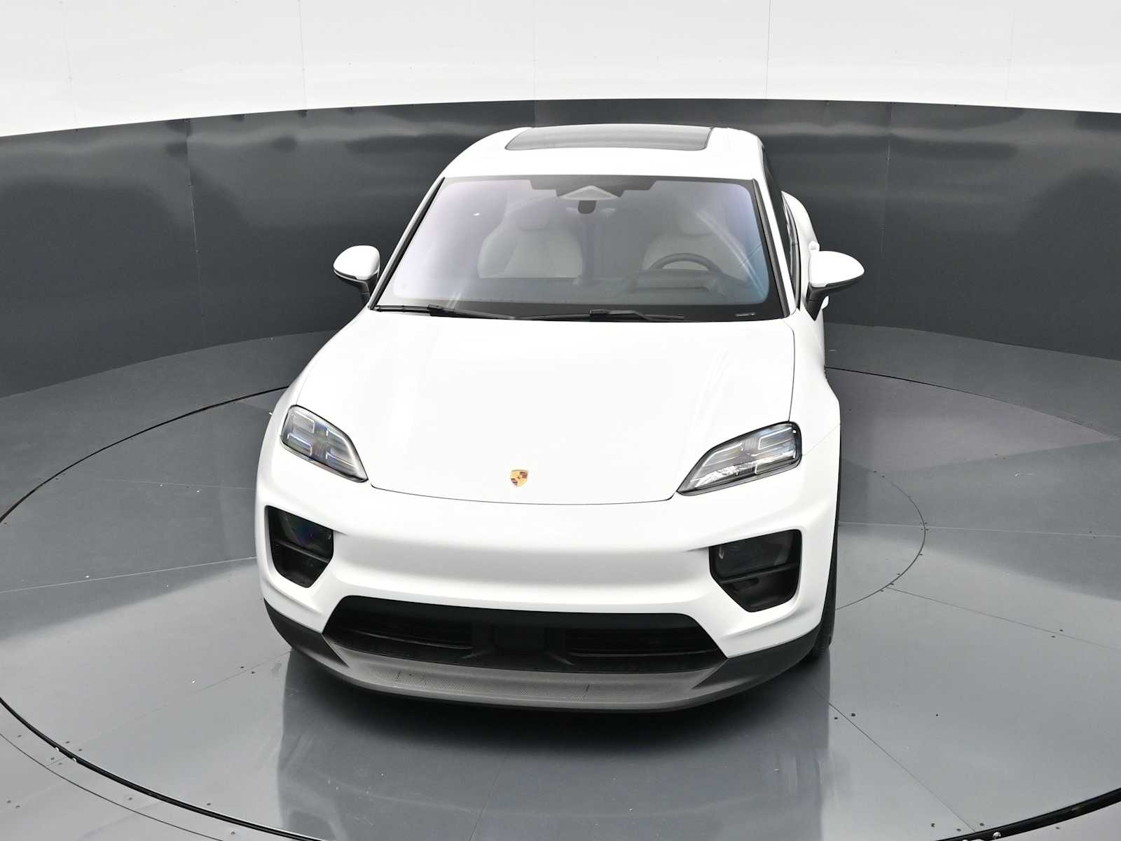 Thumbnail: 2025 Porsche Macan - 40