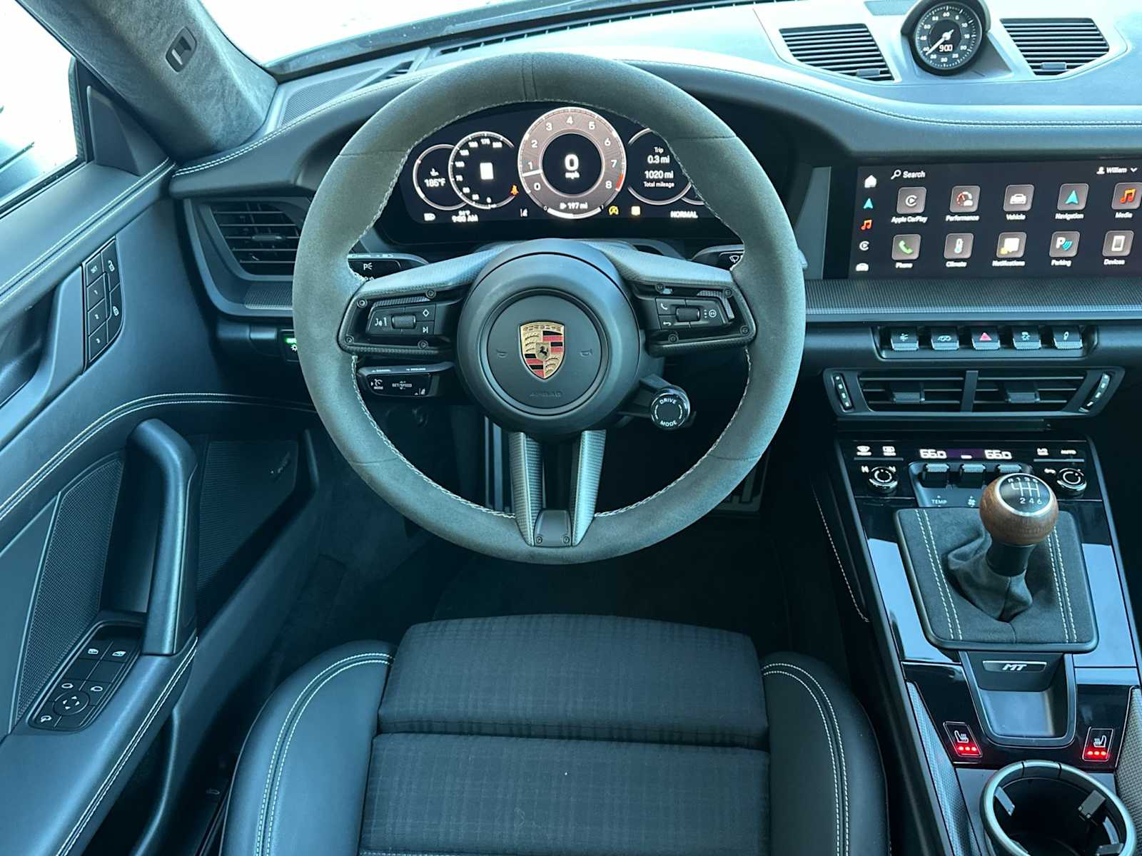 Thumbnail: 2025 Porsche 911 - 15