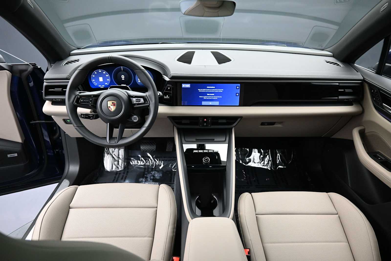 Thumbnail: 2026 Porsche Macan - 6