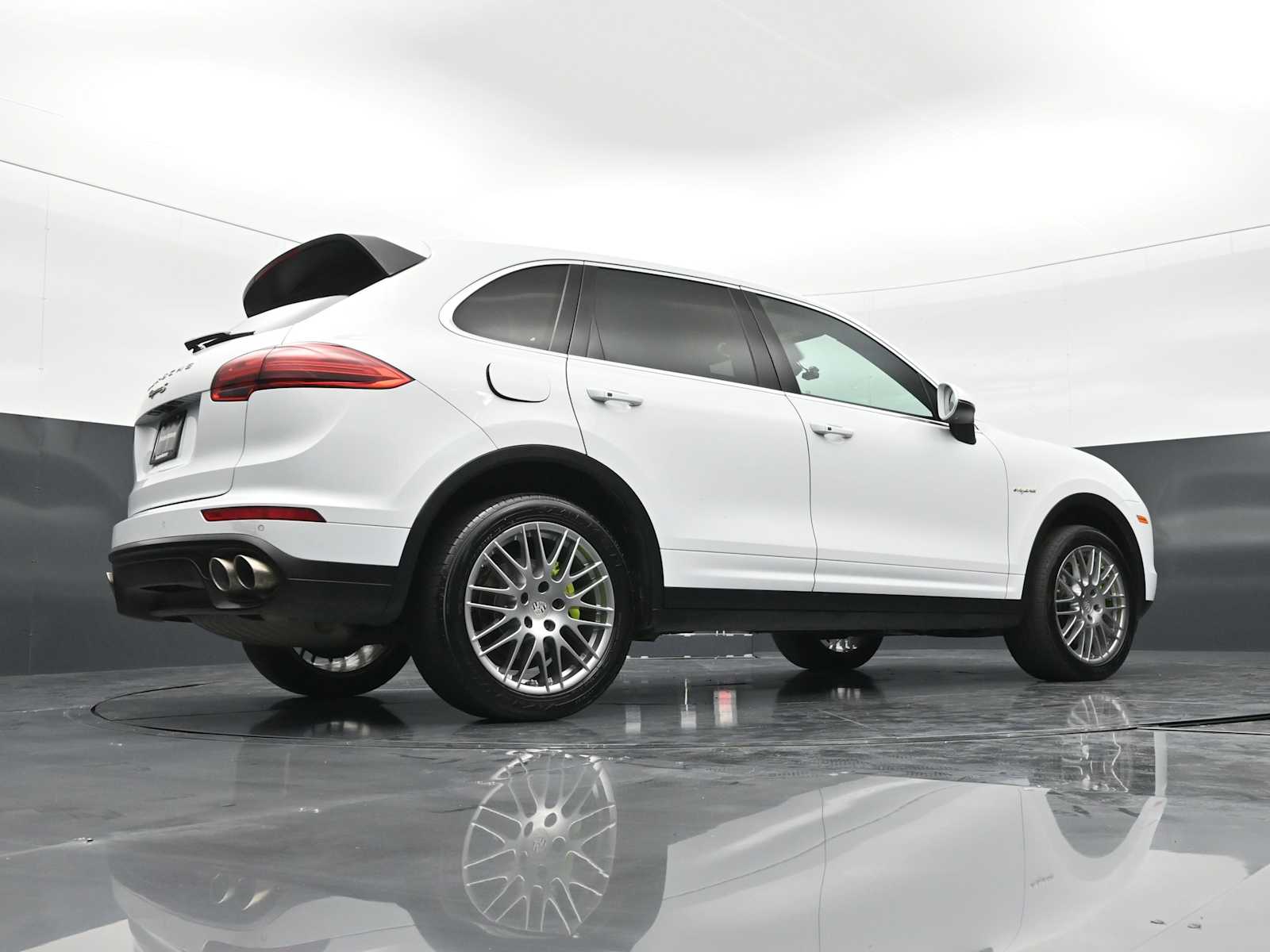 Thumbnail: 2015 Porsche Cayenne - 39