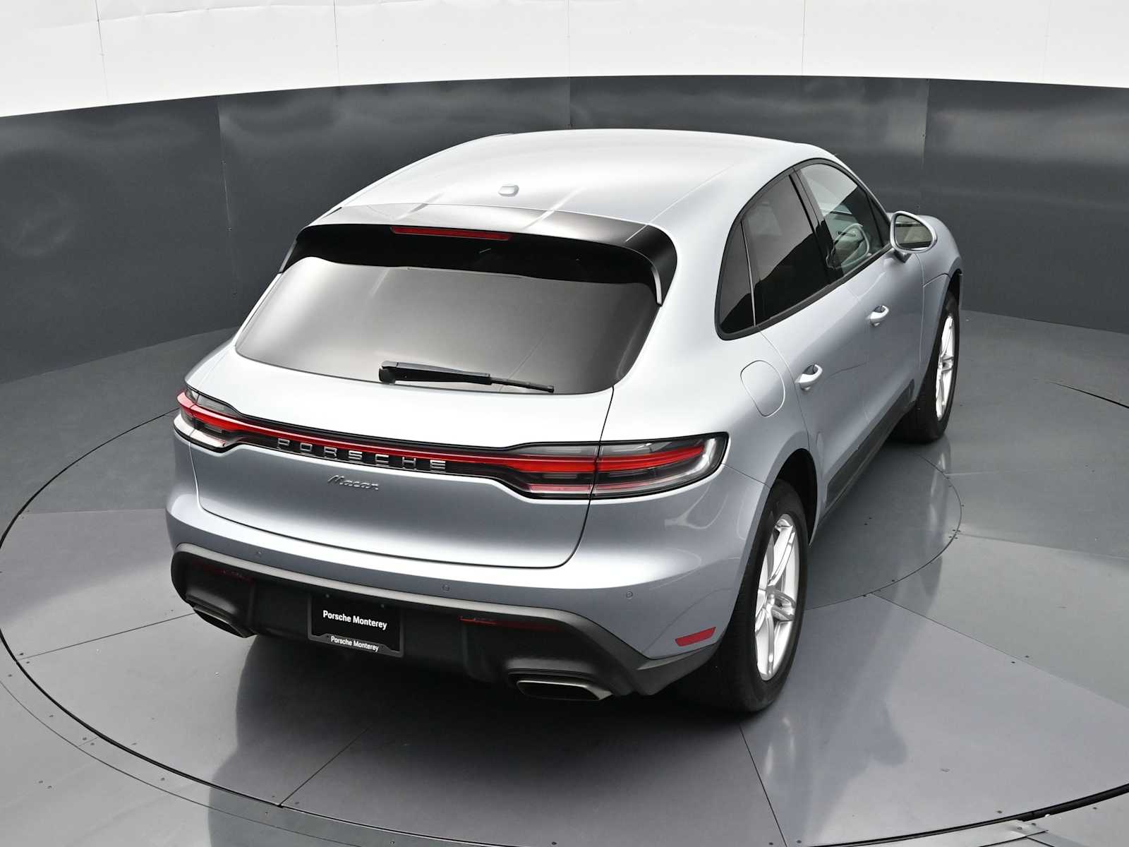2025 Porsche Macan Base - Photo 31