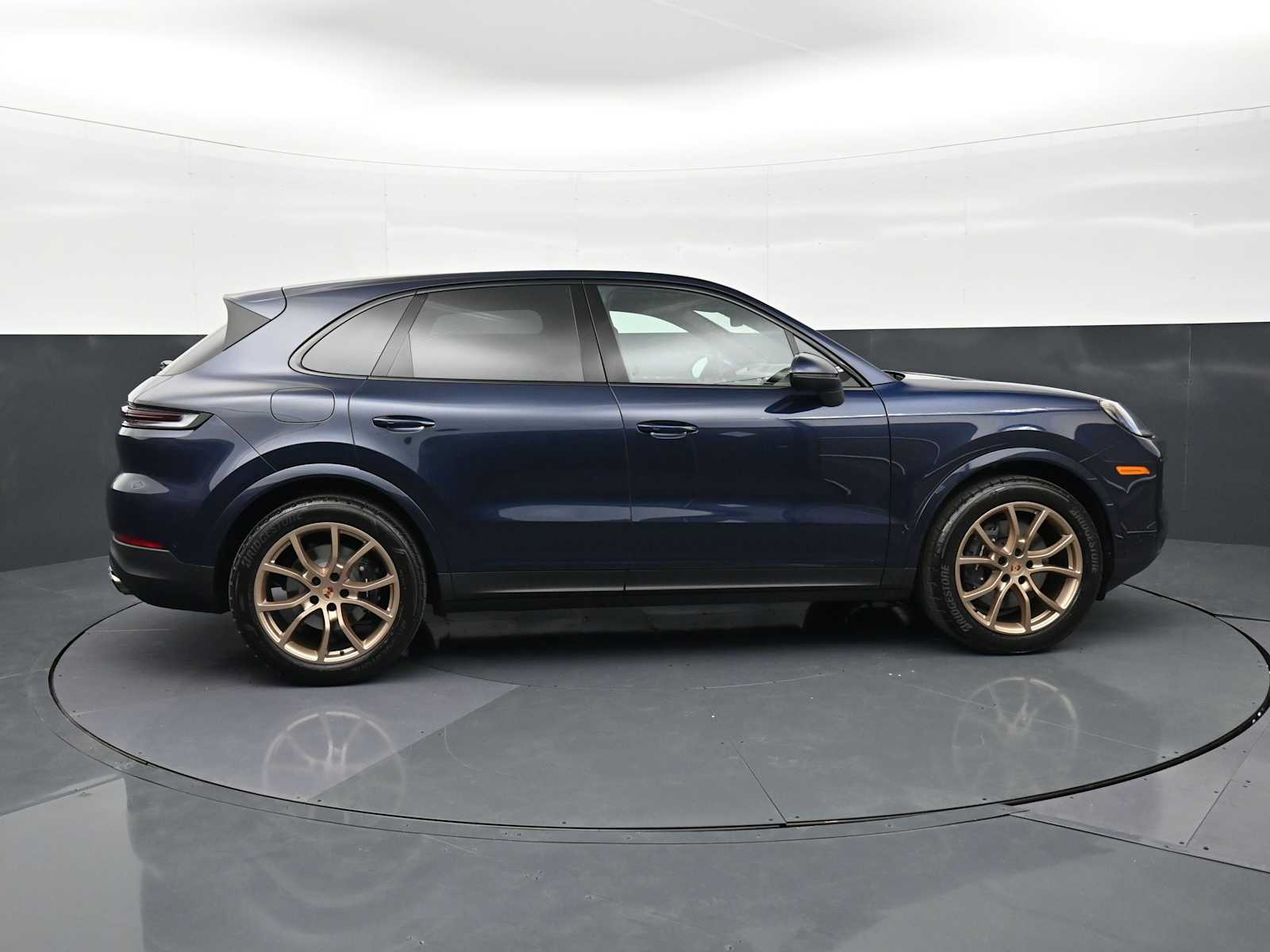 Thumbnail: 2026 Porsche Cayenne - 30