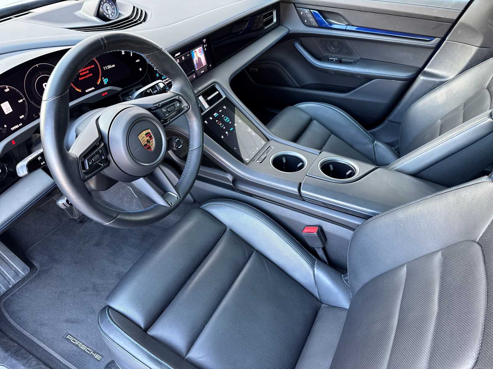 Thumbnail: 2022 Porsche Taycan - 4