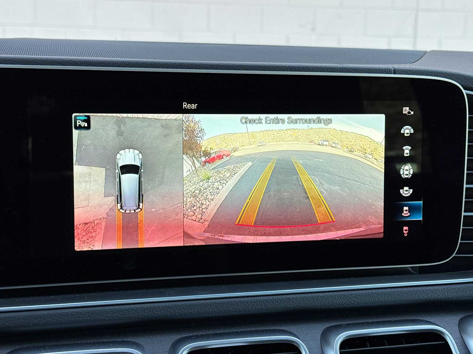 Thumbnail: 2022 Mercedes-Benz GLS - 22