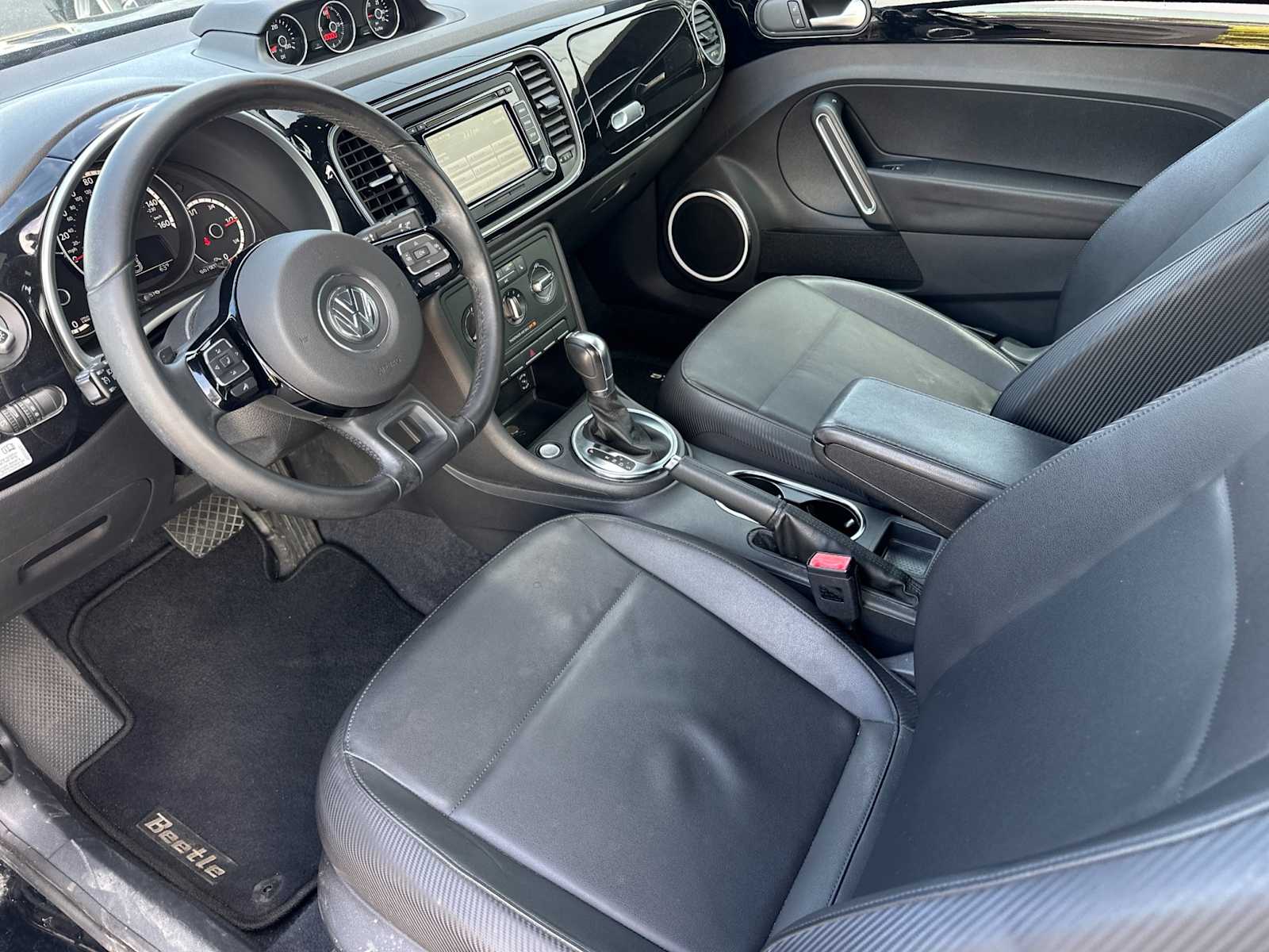 2013 Volkswagen Beetle  4