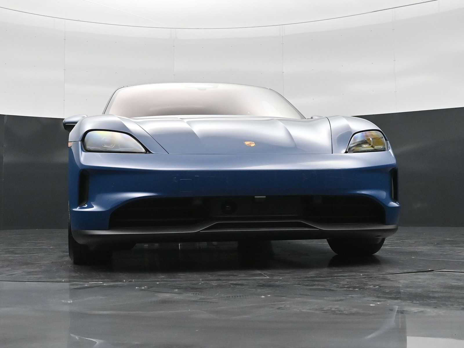 Thumbnail: 2026 Porsche Taycan - 45