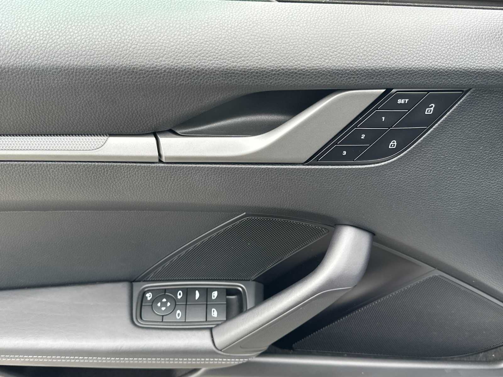 Thumbnail: 2023 Porsche 911 - 14