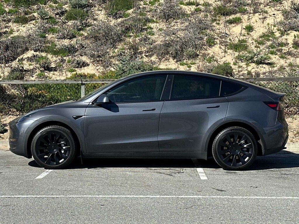Used 2023 Tesla Model Y Long Range SUV
