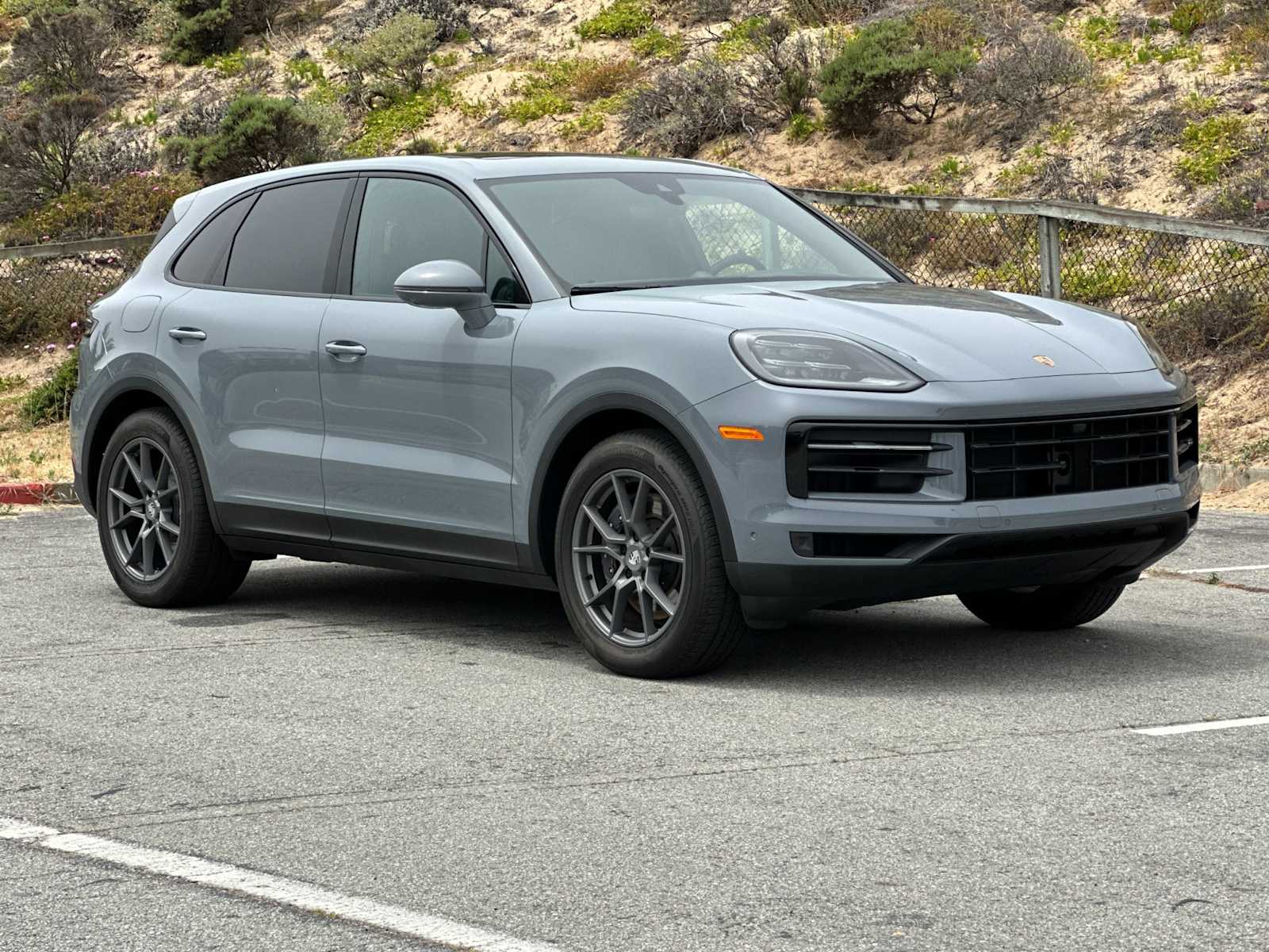Thumbnail: 2025 Porsche Cayenne - 10