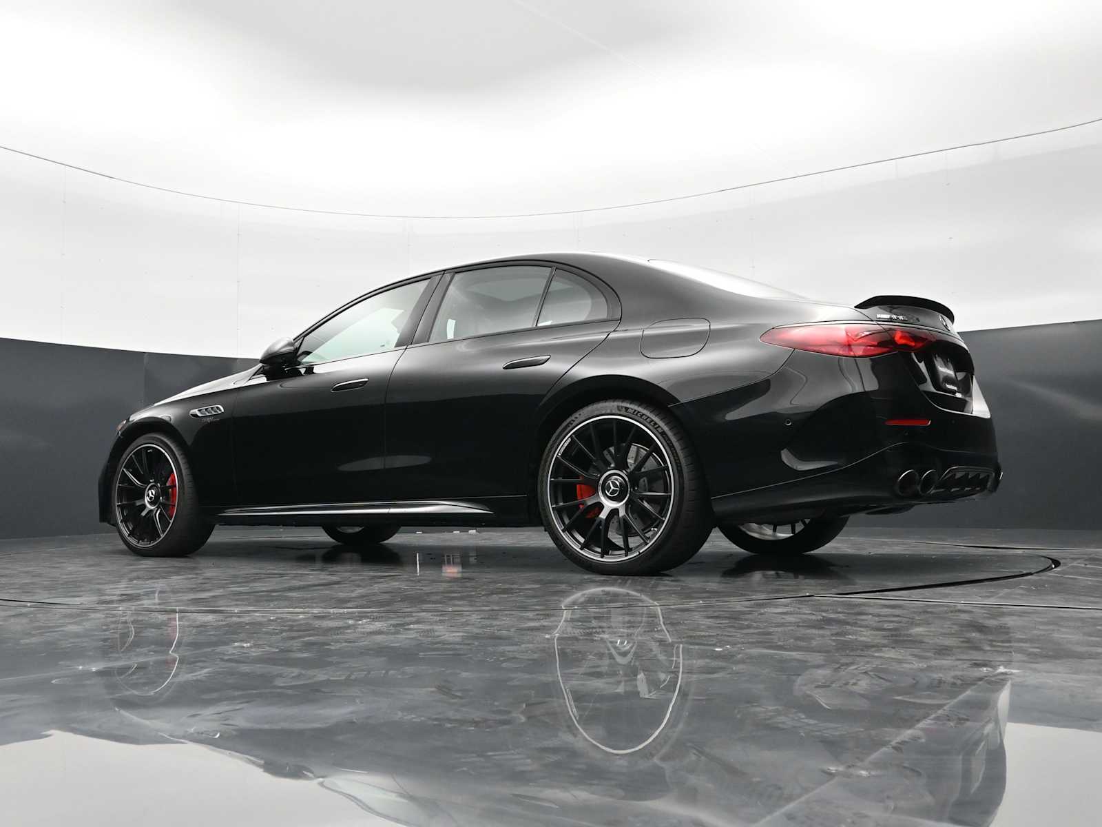 Thumbnail: 2025 Mercedes-Benz E-Class - 39