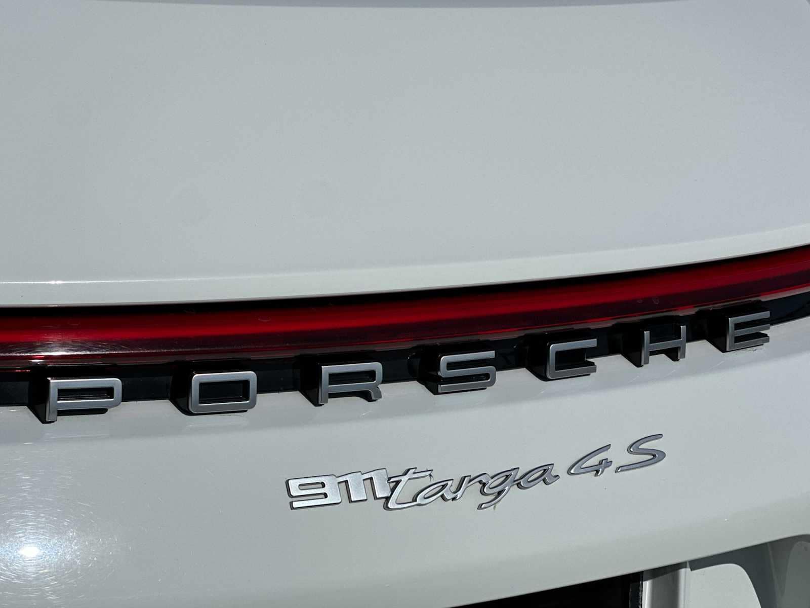 Thumbnail: 2022 Porsche 911 - 13