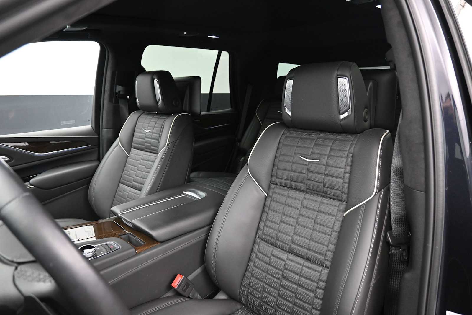 Thumbnail: 2024 Cadillac Escalade - 5
