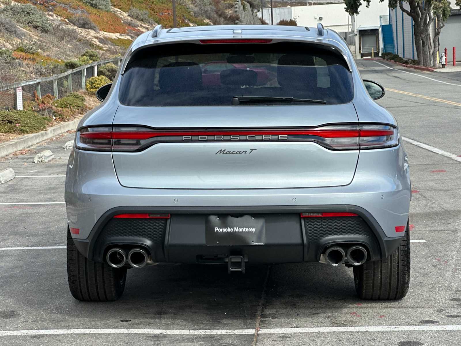 Thumbnail: 2025 Porsche Macan - 8