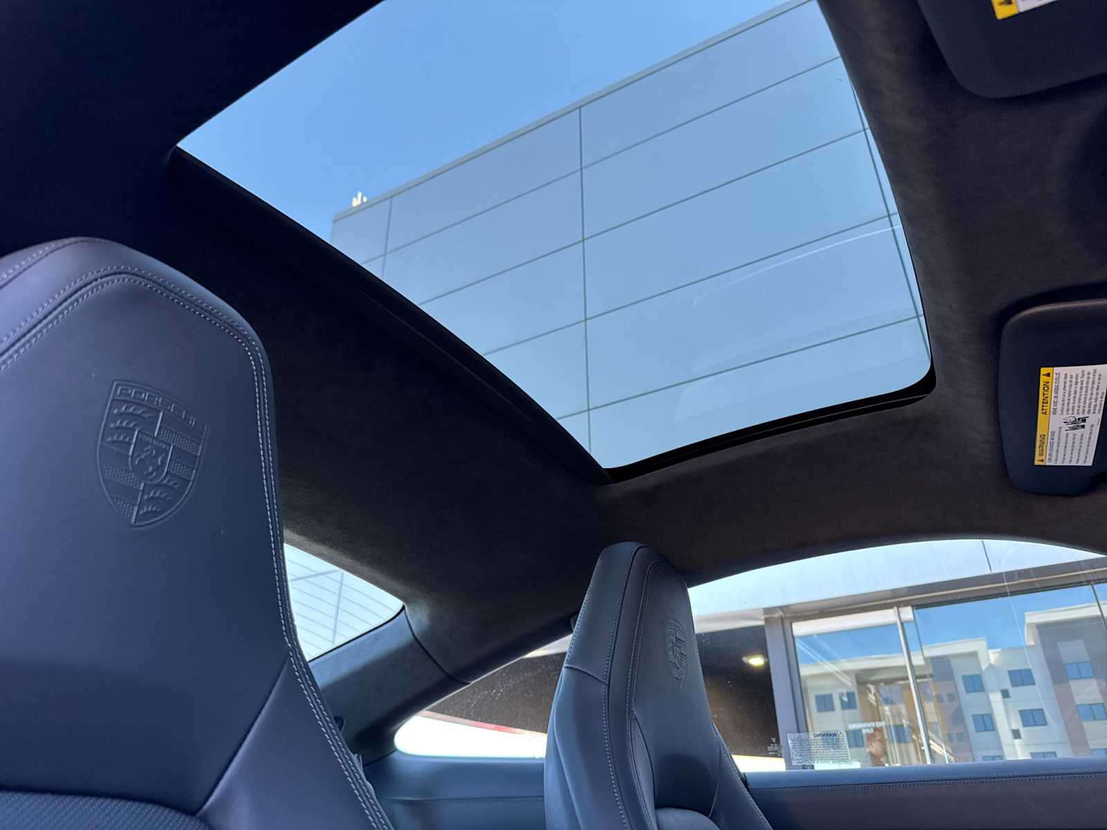 Thumbnail: 2025 Porsche 911 - 17