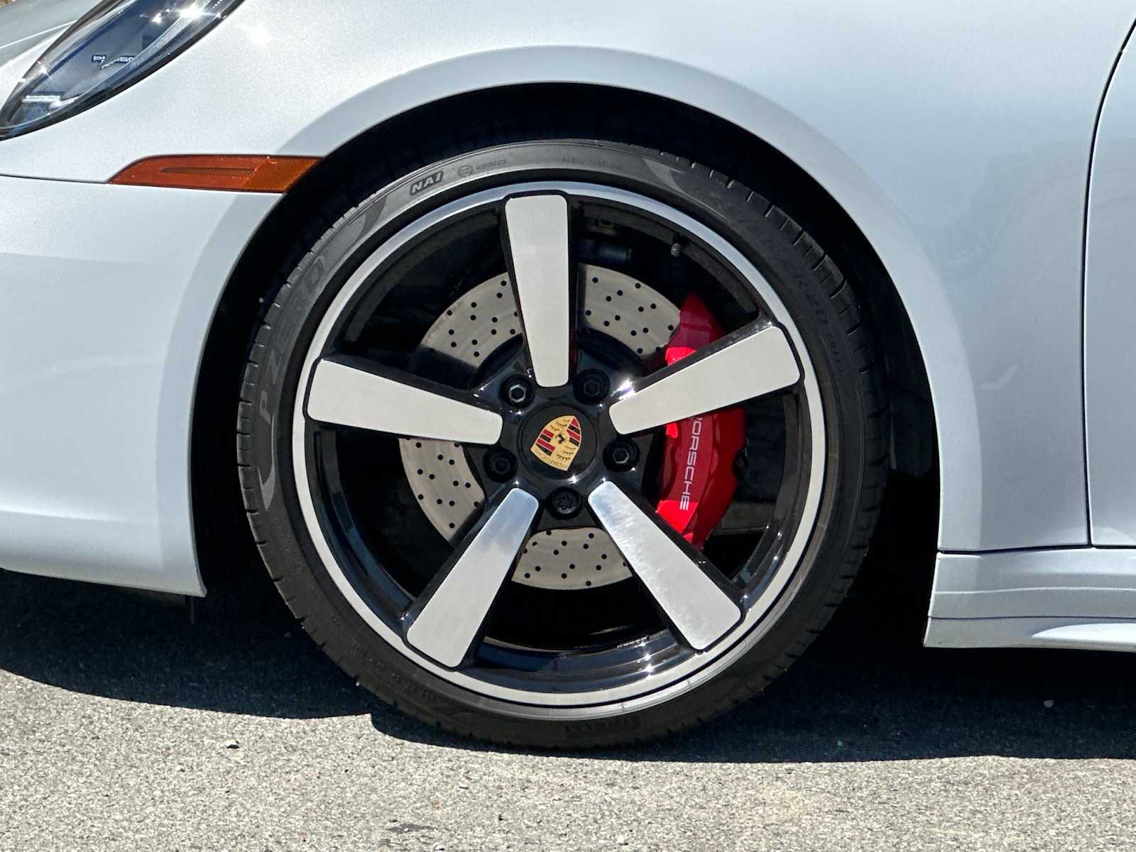 Thumbnail: 2024 Porsche 911 - 27