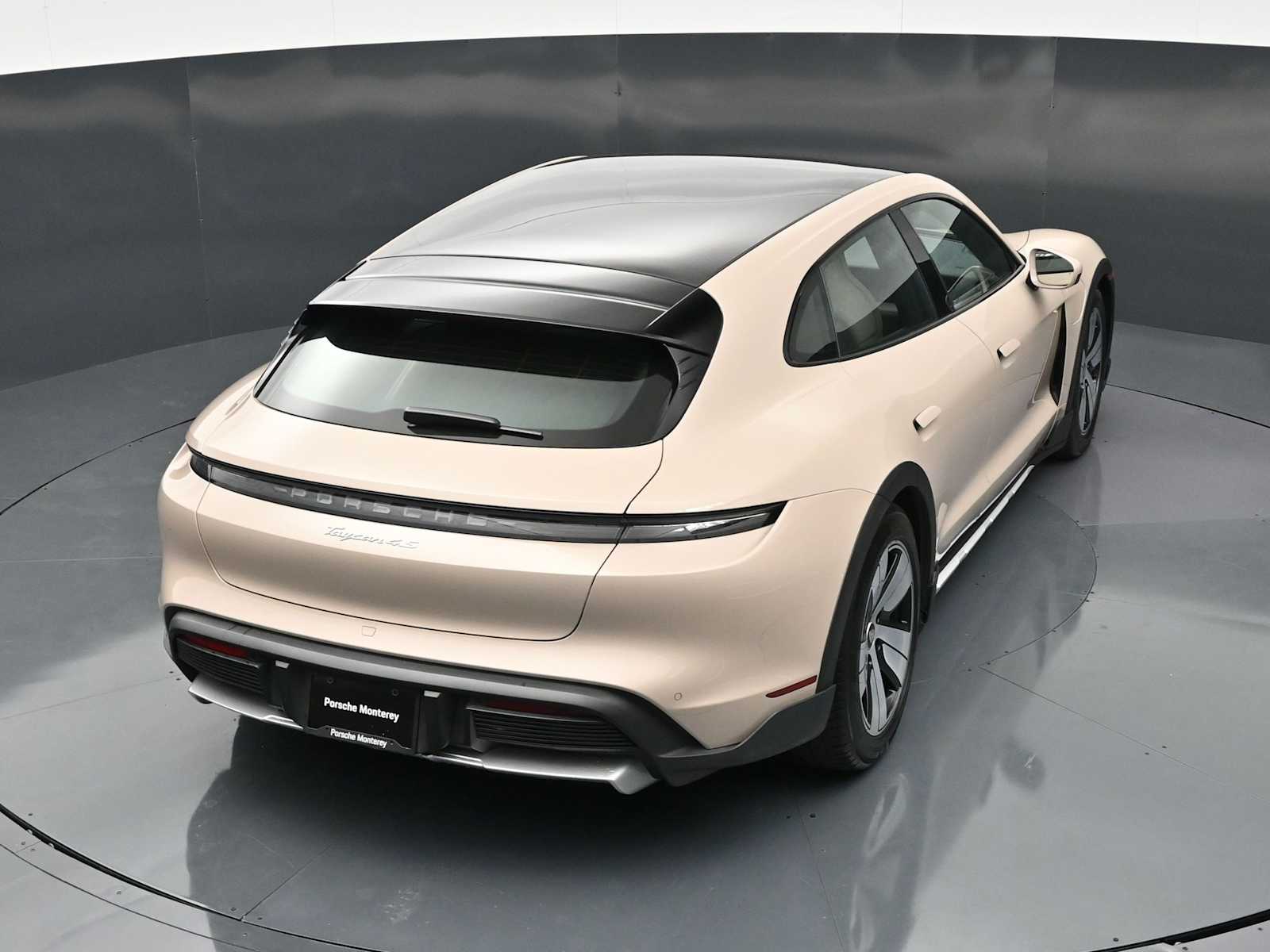 Thumbnail: 2023 Porsche Taycan - 38