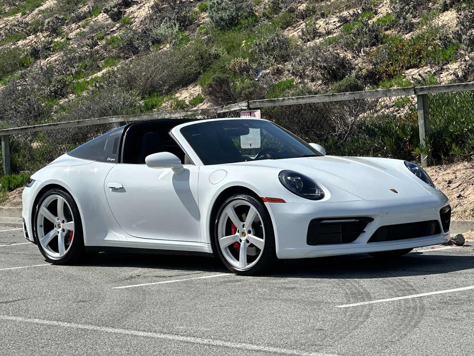 Thumbnail: 2022 Porsche 911 - 10