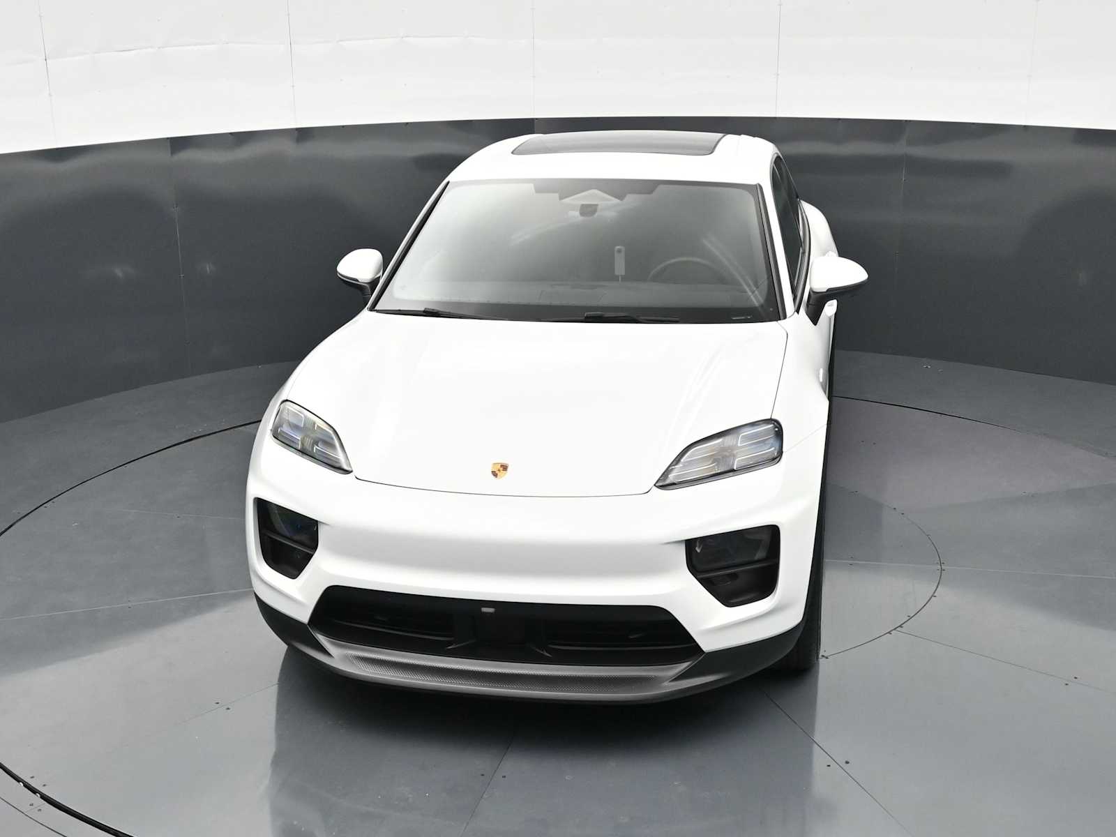 Thumbnail: 2025 Porsche Macan - 36